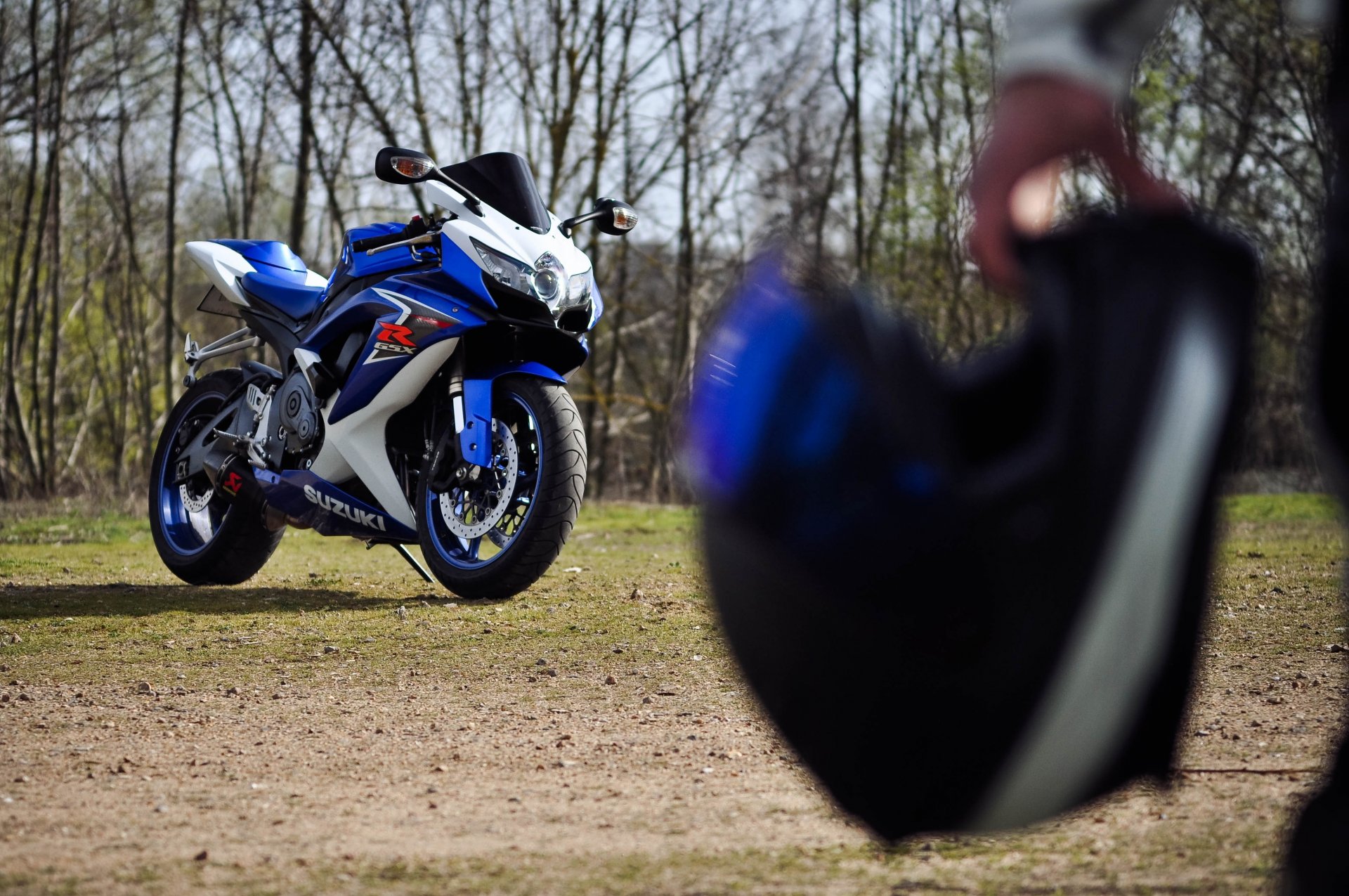 uzuki gsx-r600 azul motocicleta suzuki supersport casco