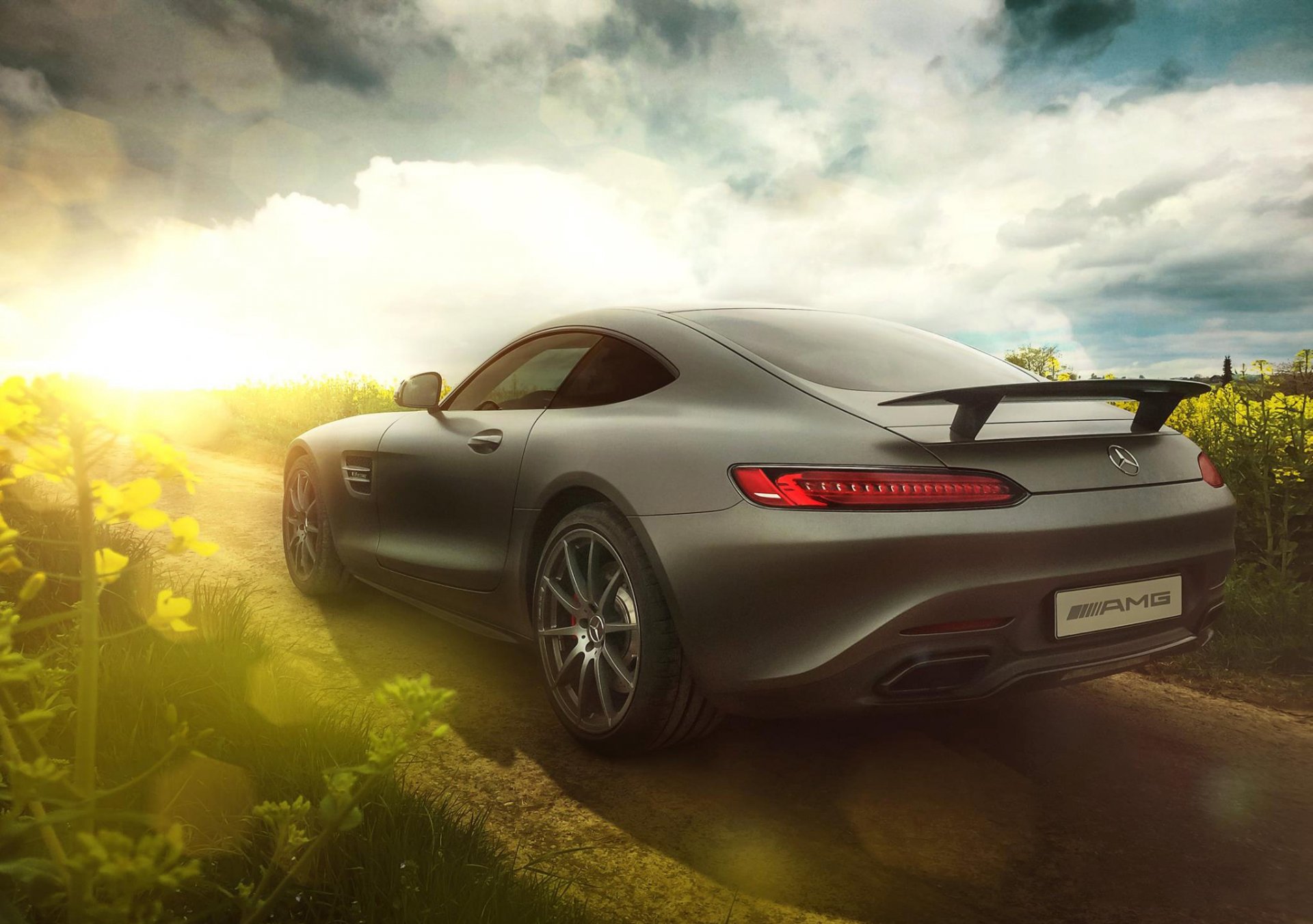 mercedes-benz amg gt s 2015 słońce dzień rzepak supersamochód tył