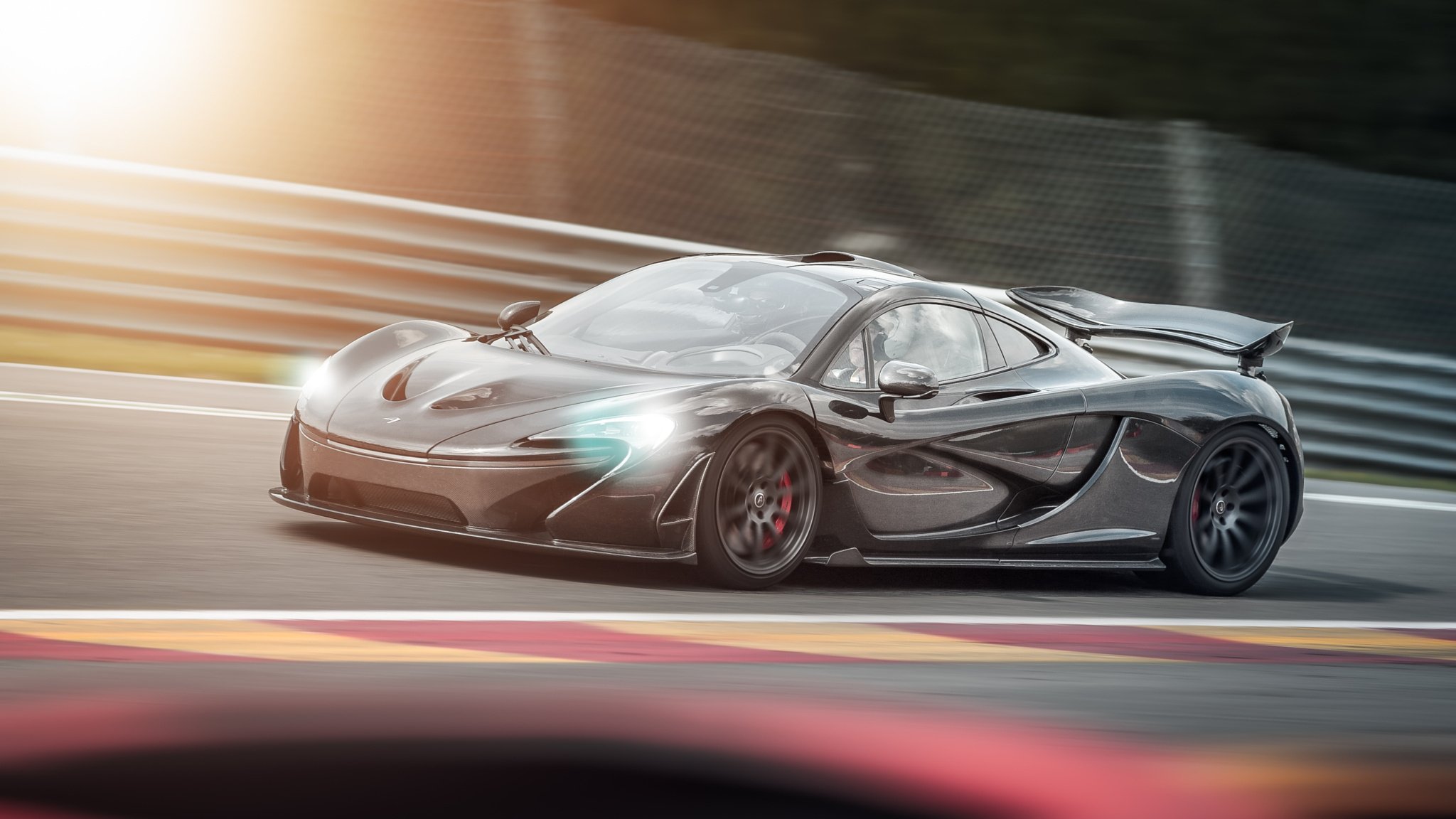 mclaren p1 supersamochód