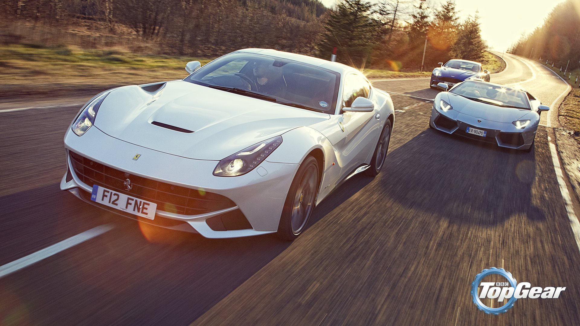 ferrari f12 berlinetta lamborghini aventador lp700-4 roadster aston martin vanquish v12 supersportwagen top gear top gear