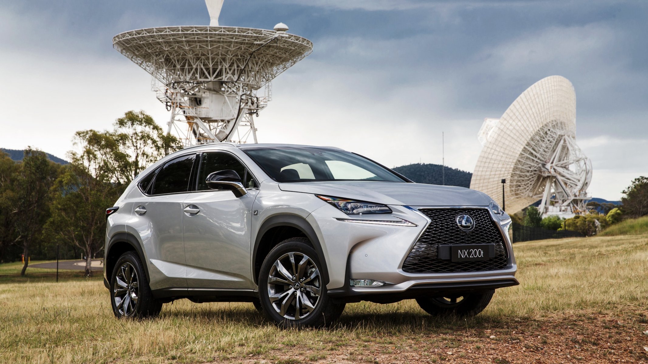 2015 г. lexus nx 200t ас-spec лексус