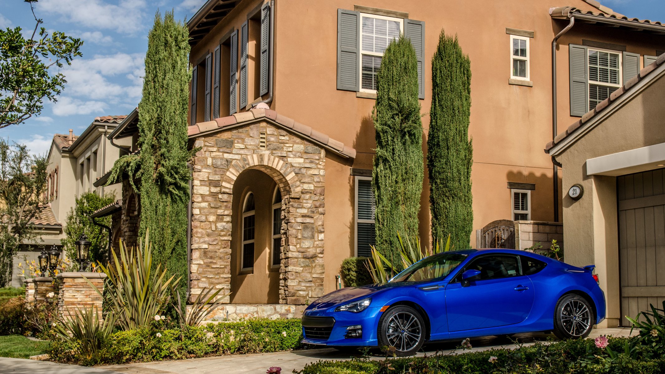 ubaru brz blue house