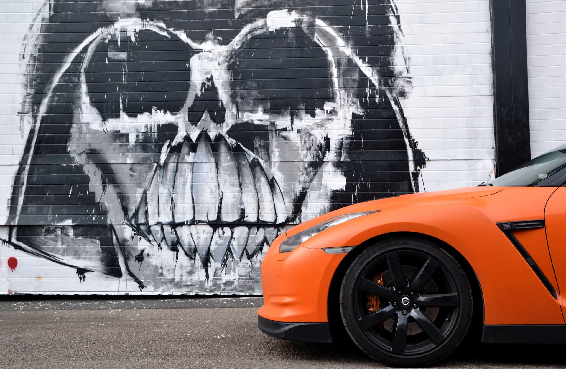 nissan gtr slamzilla pared graffiti darth vader