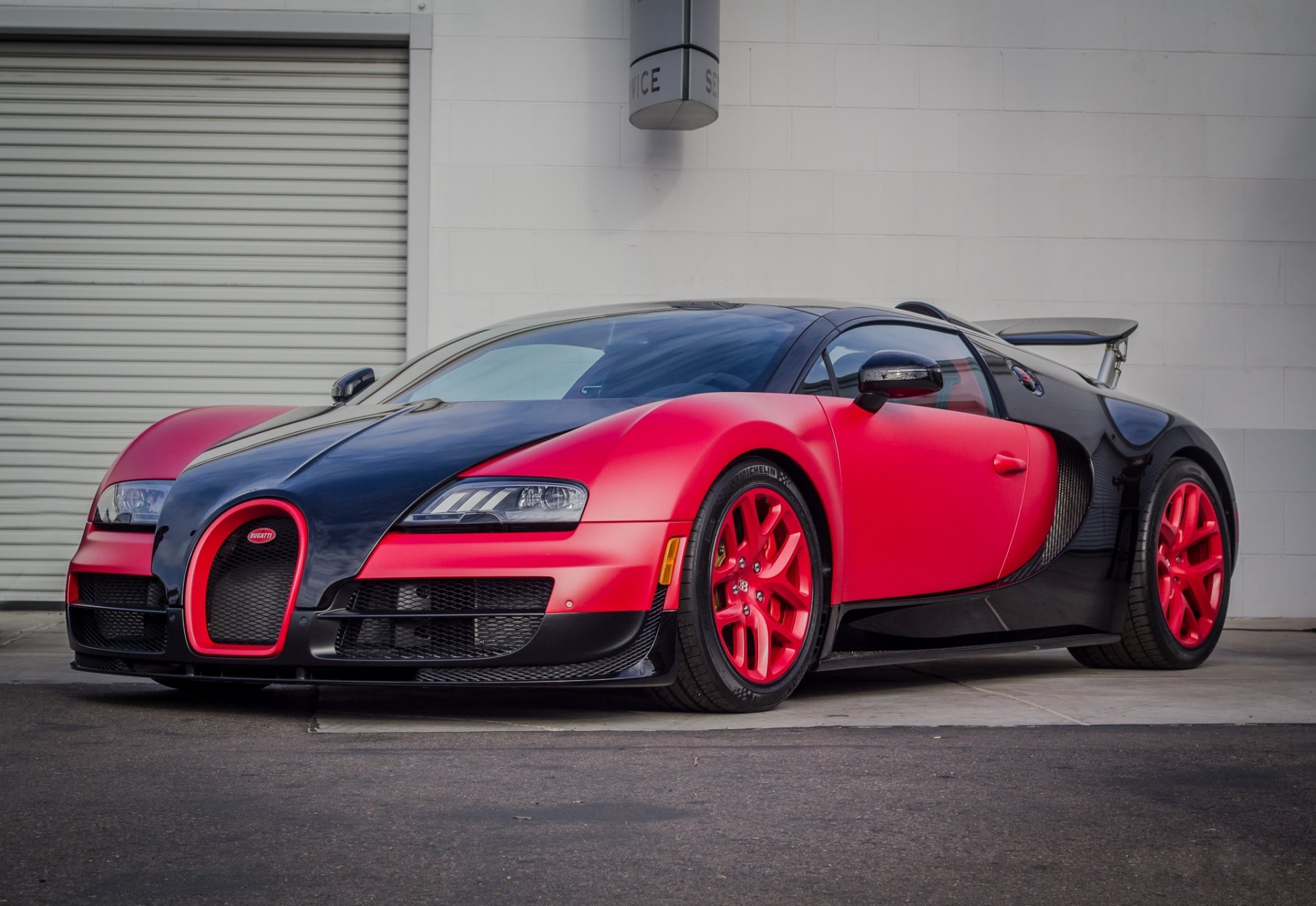 bugatti veyron красные бугатти вейрон красный роллеты