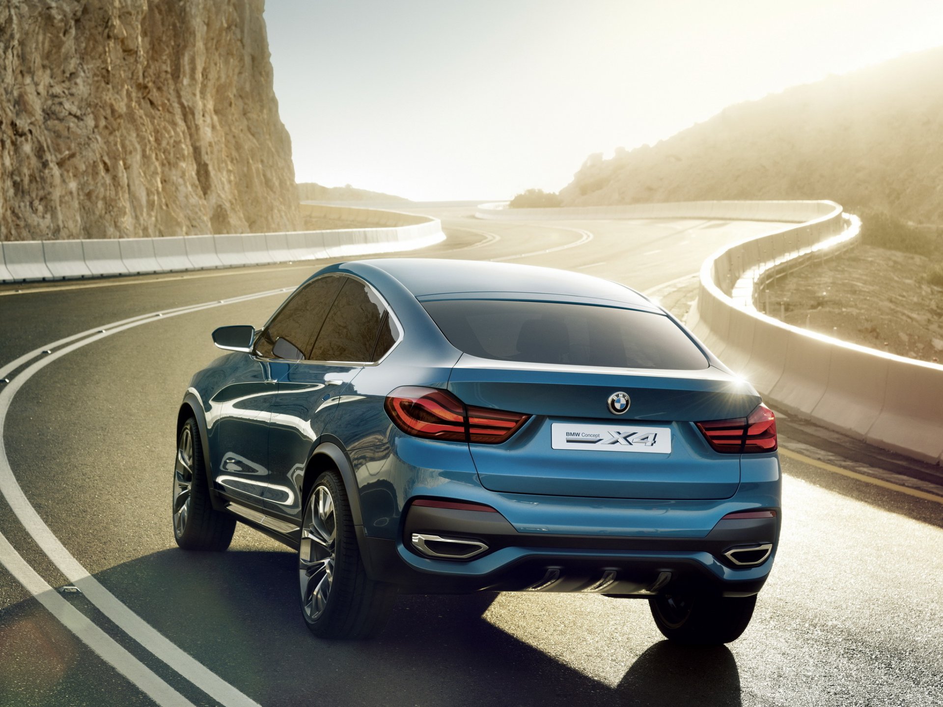 bmw x4 concept concept vue arrière route