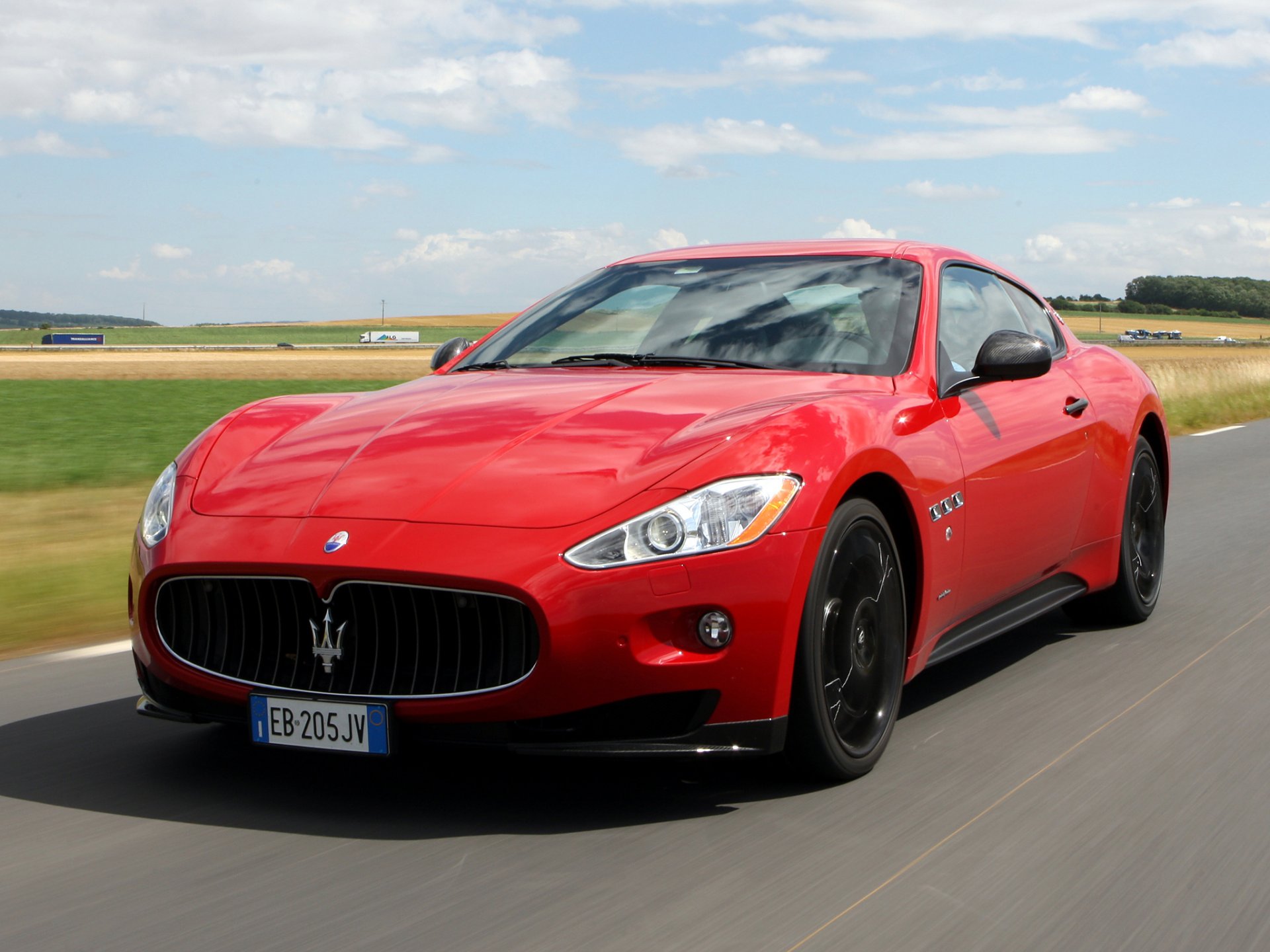 maserati granturismo s mc sport line coche frente rojo