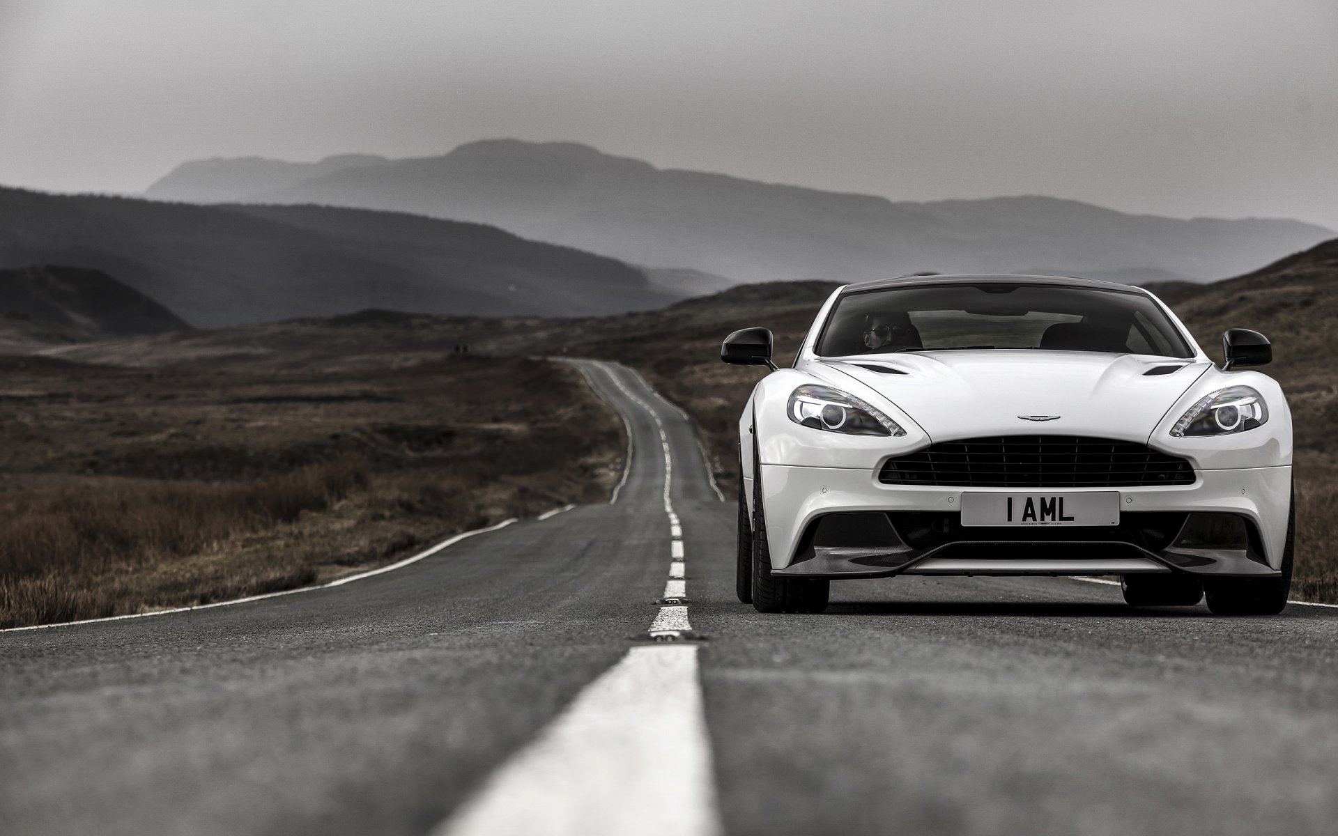 2014 aston martin vanquish carbon white uk-spec aston martin vanquish