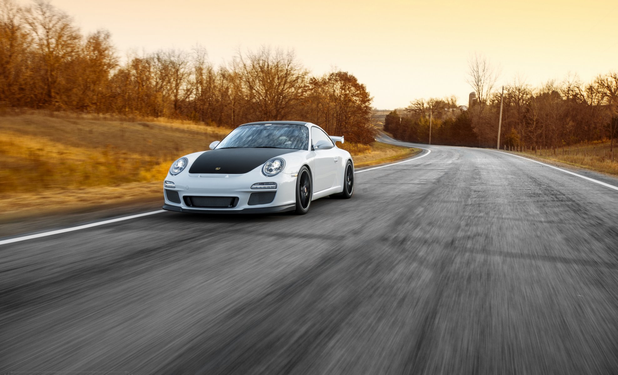 porsche 911 gt3 blanco porsche coche deportivo en movimiento carretera delante