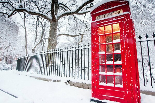 Célèbre cabine téléphonique à Londres