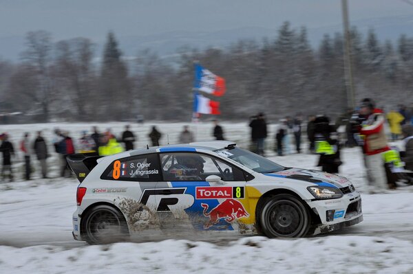 Volkswagen Polo in pista invernale