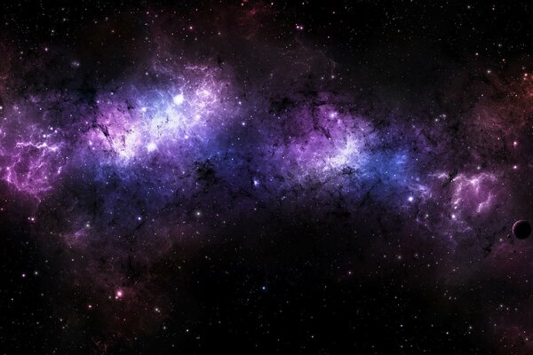 Przestrzeń kosmiczna z gromadami, gwiazdami i mgławicami