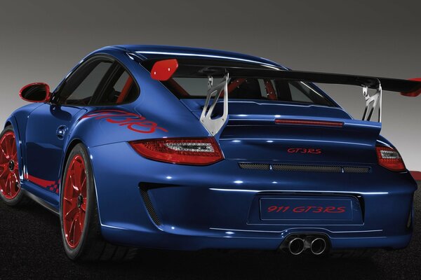 Rear view of Porsche gt3 situation 911