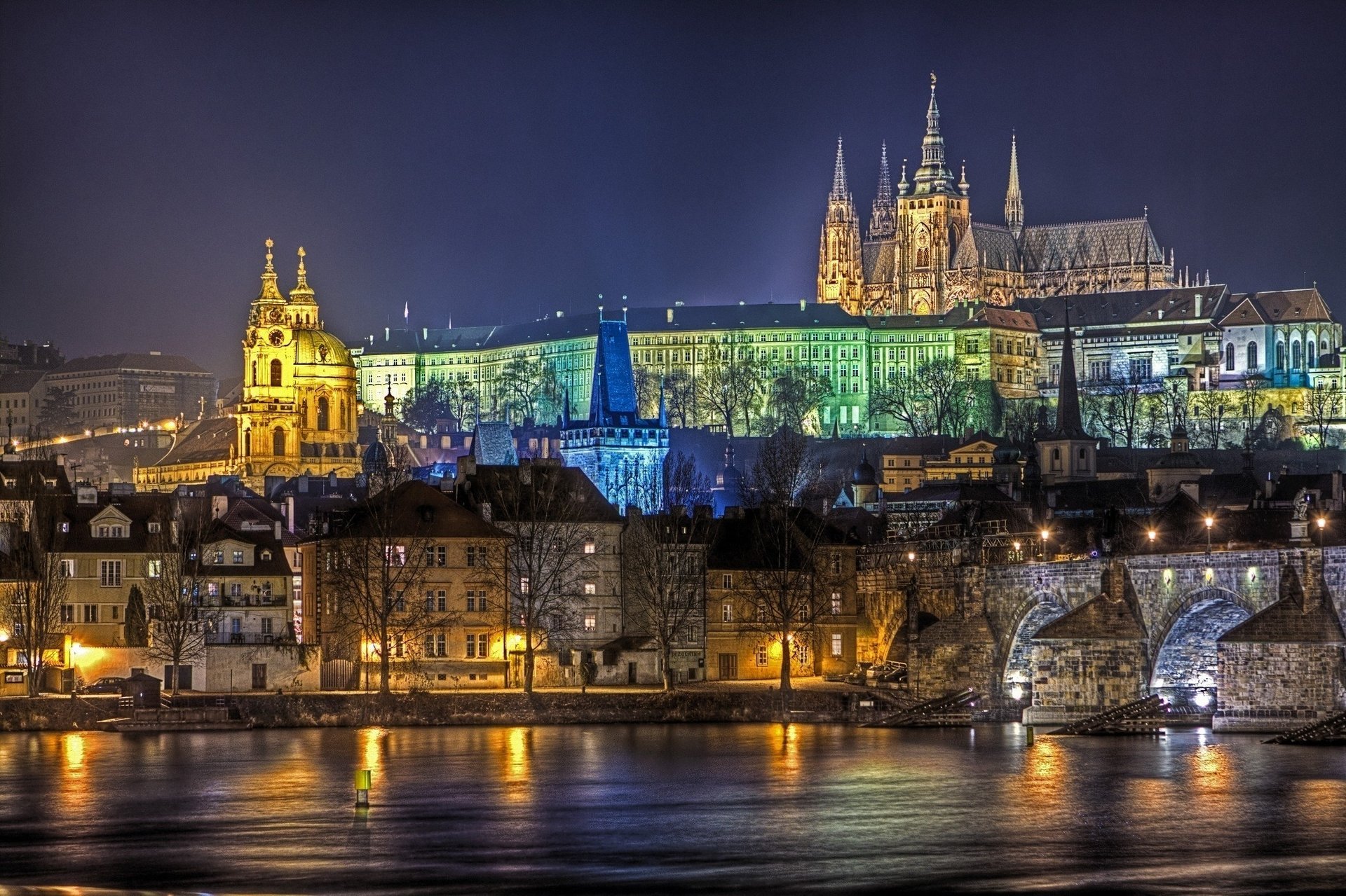 castle night lighting home reflection water night city the lights of the city. bridge