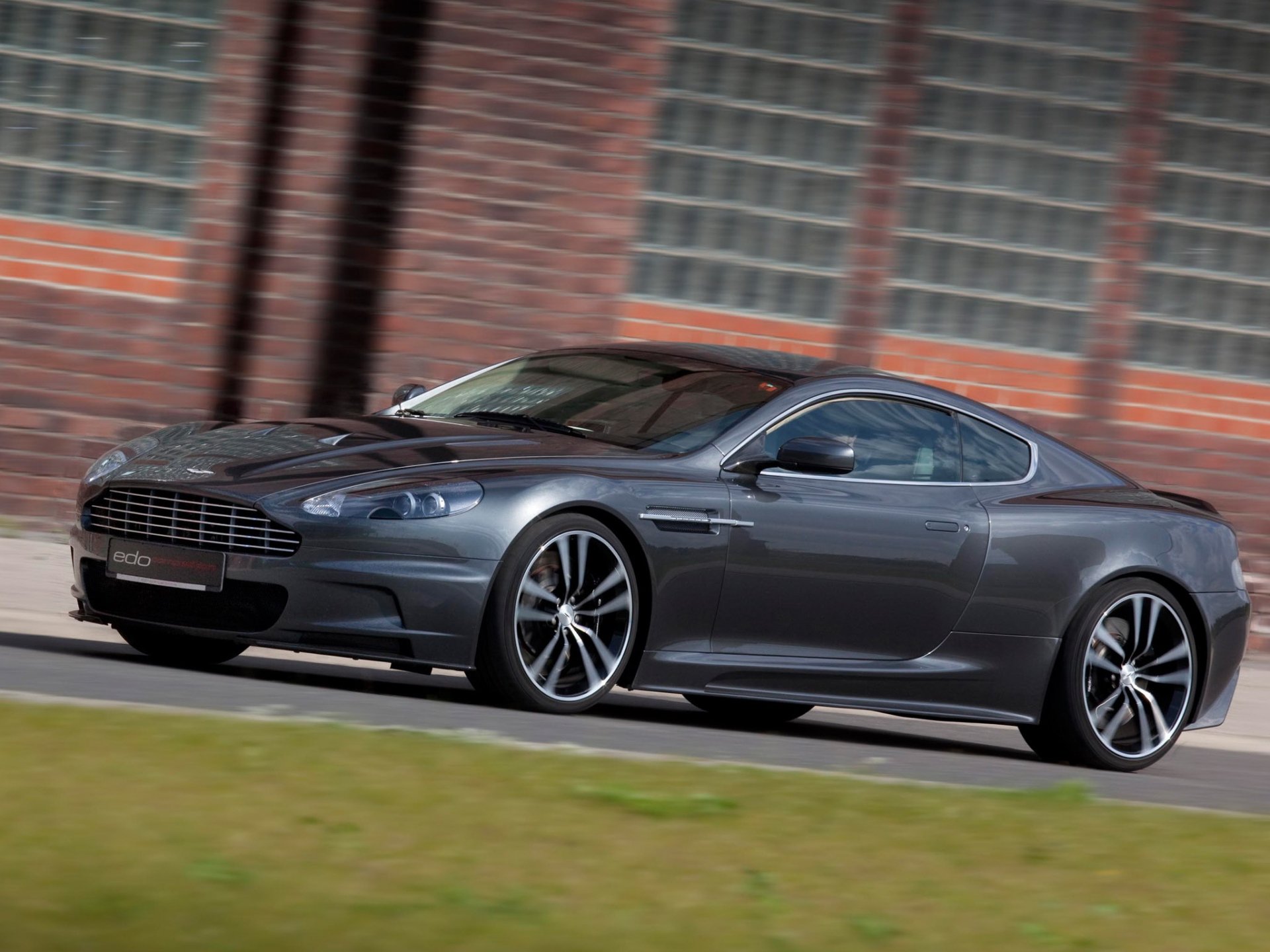 edo competition aston martin dbs coche tuning negro