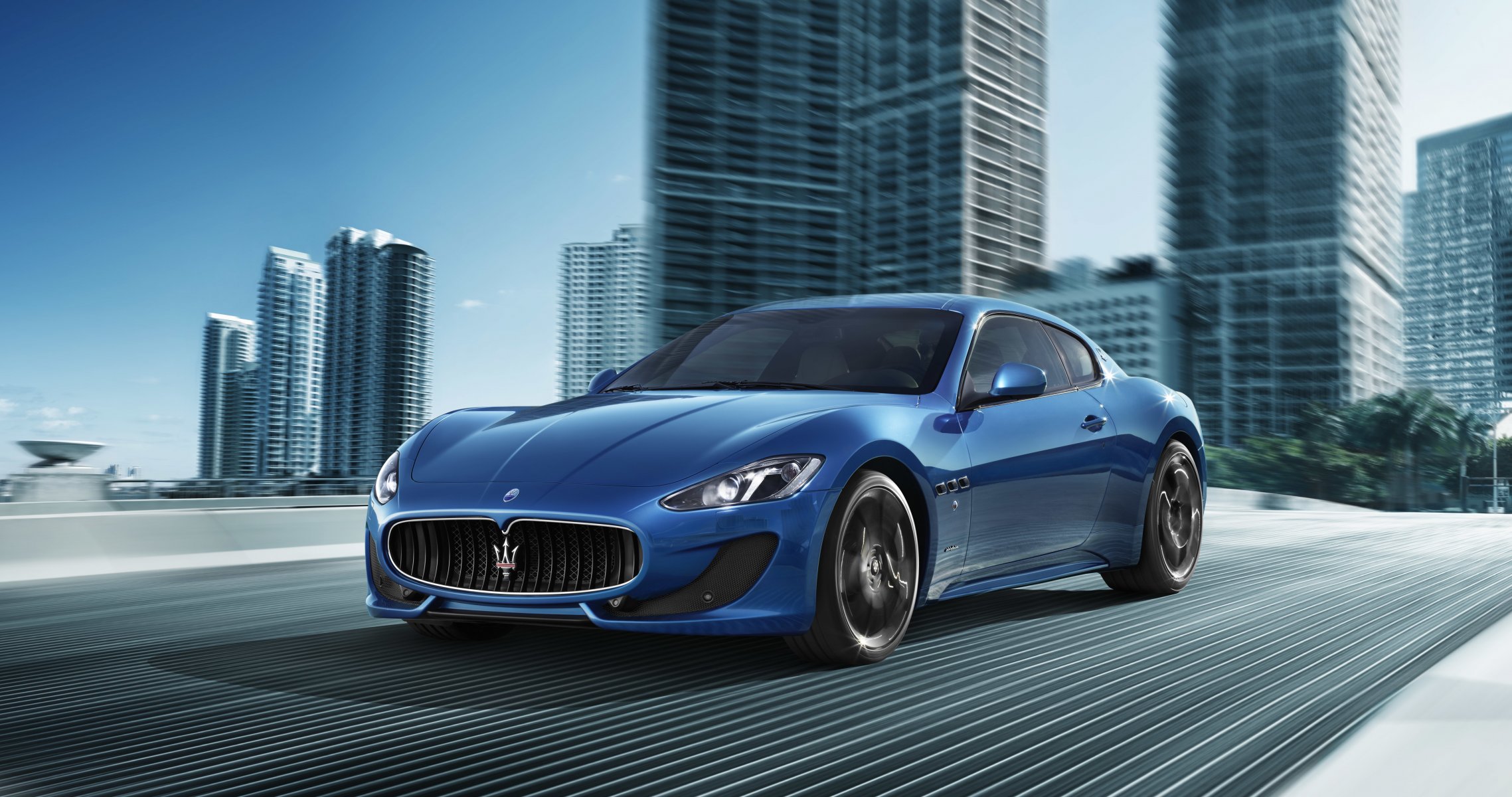 coche maserati granturismo deporte azul maserati granturismo superdeportivo ciudad tráfico carretera