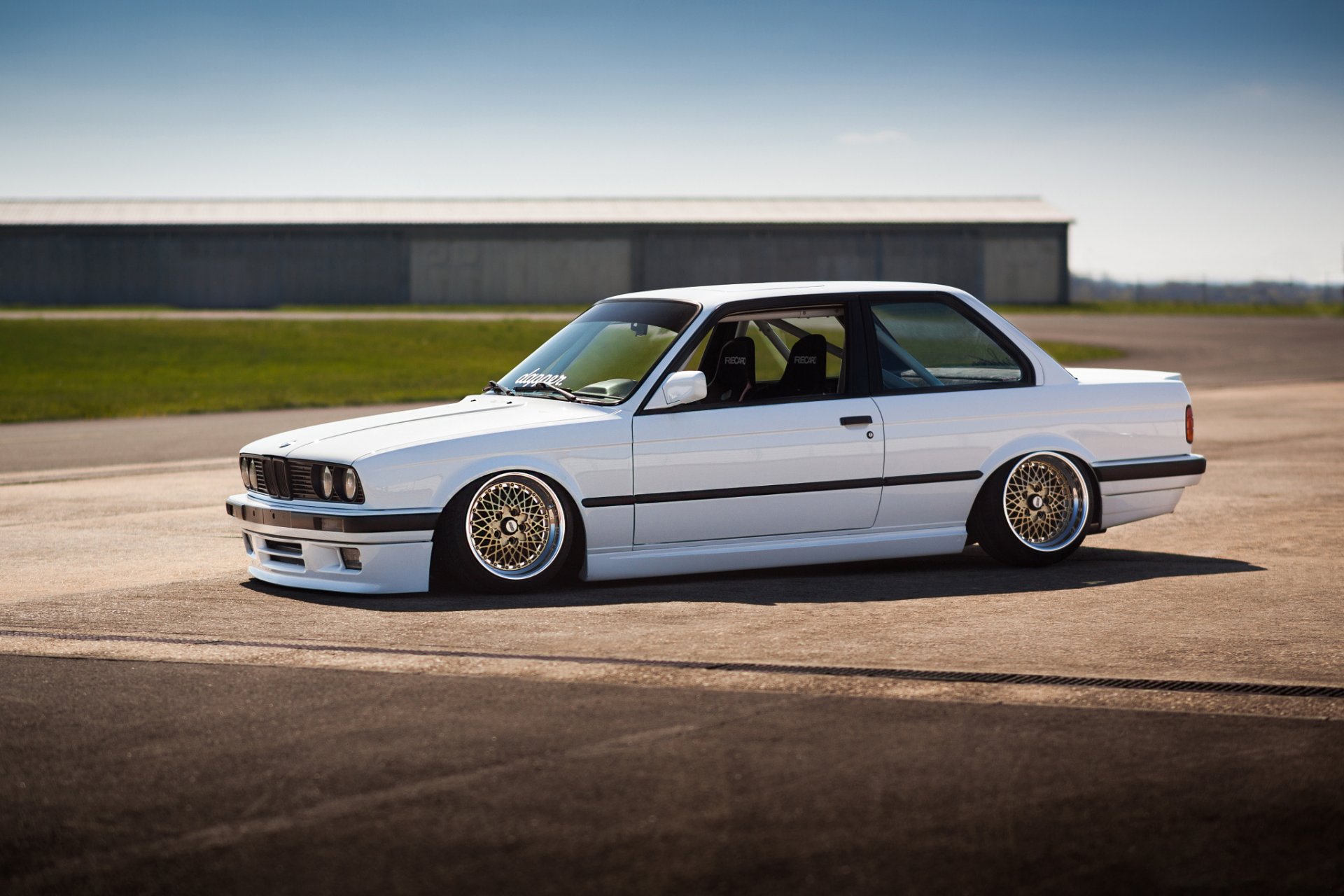 bmw m3 e30 bianco bbs posizione