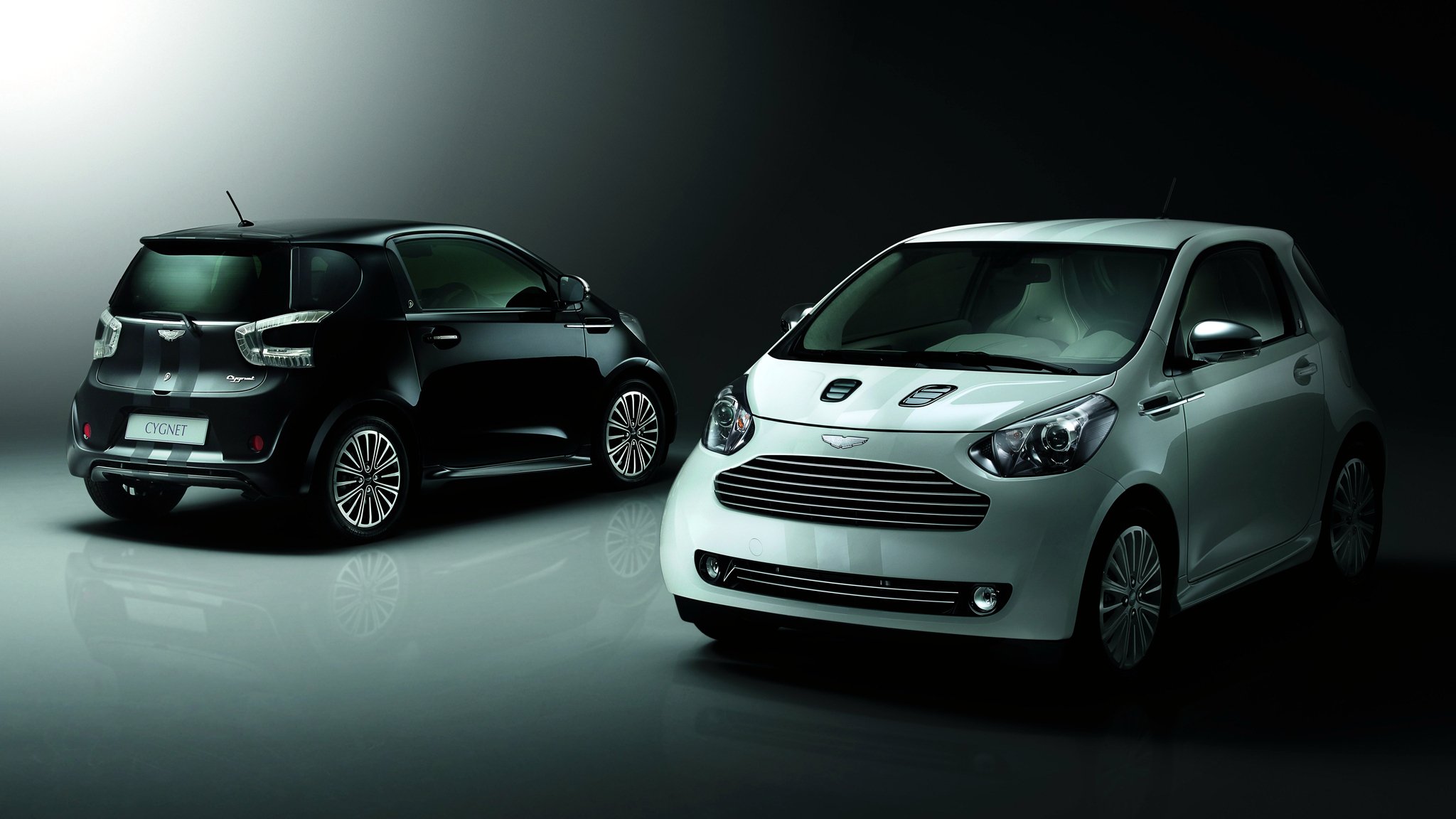 aston martin cygnet due nero bianco