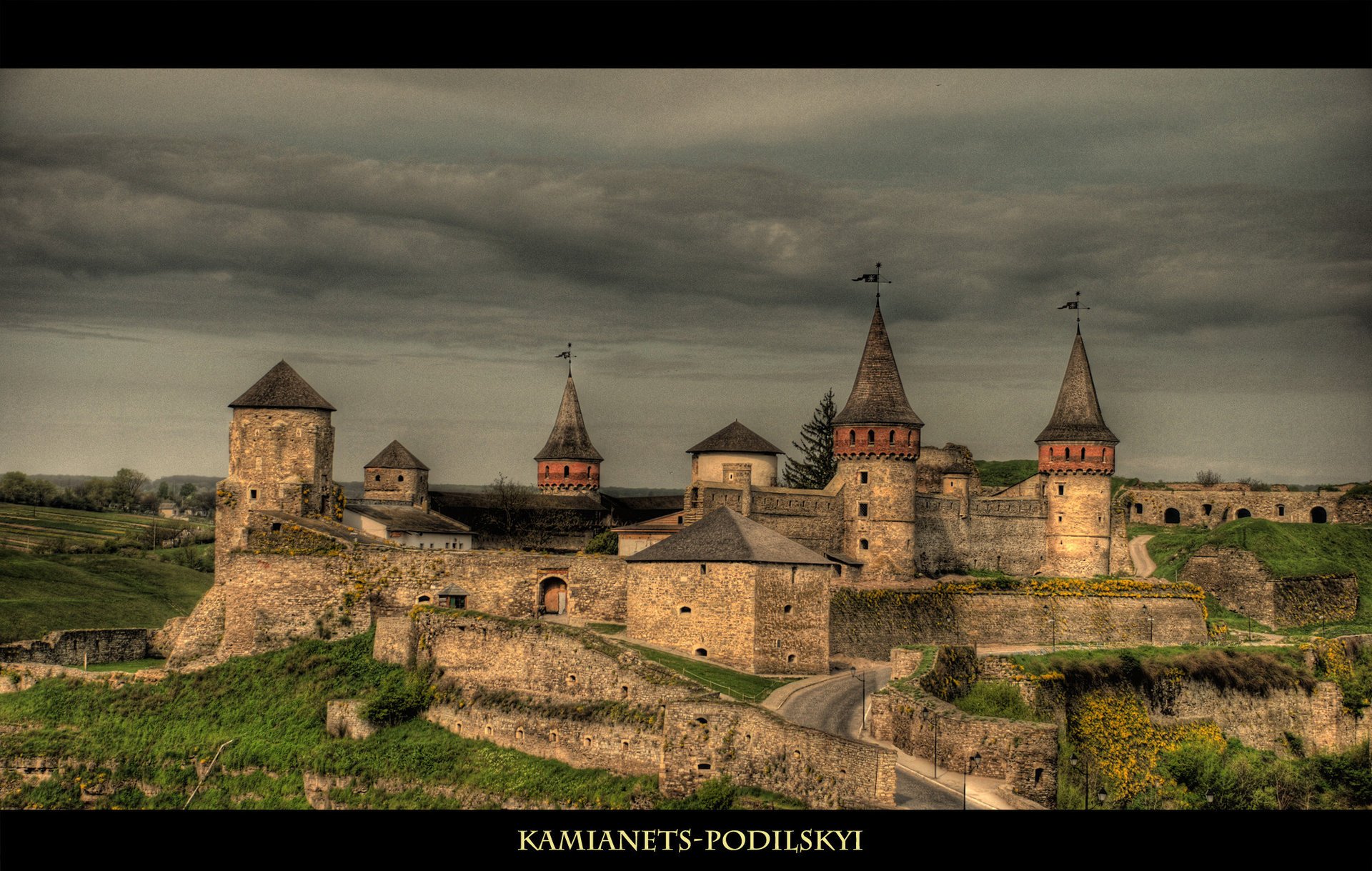 kamianets podilskyi fortecia fort schloss festung abend