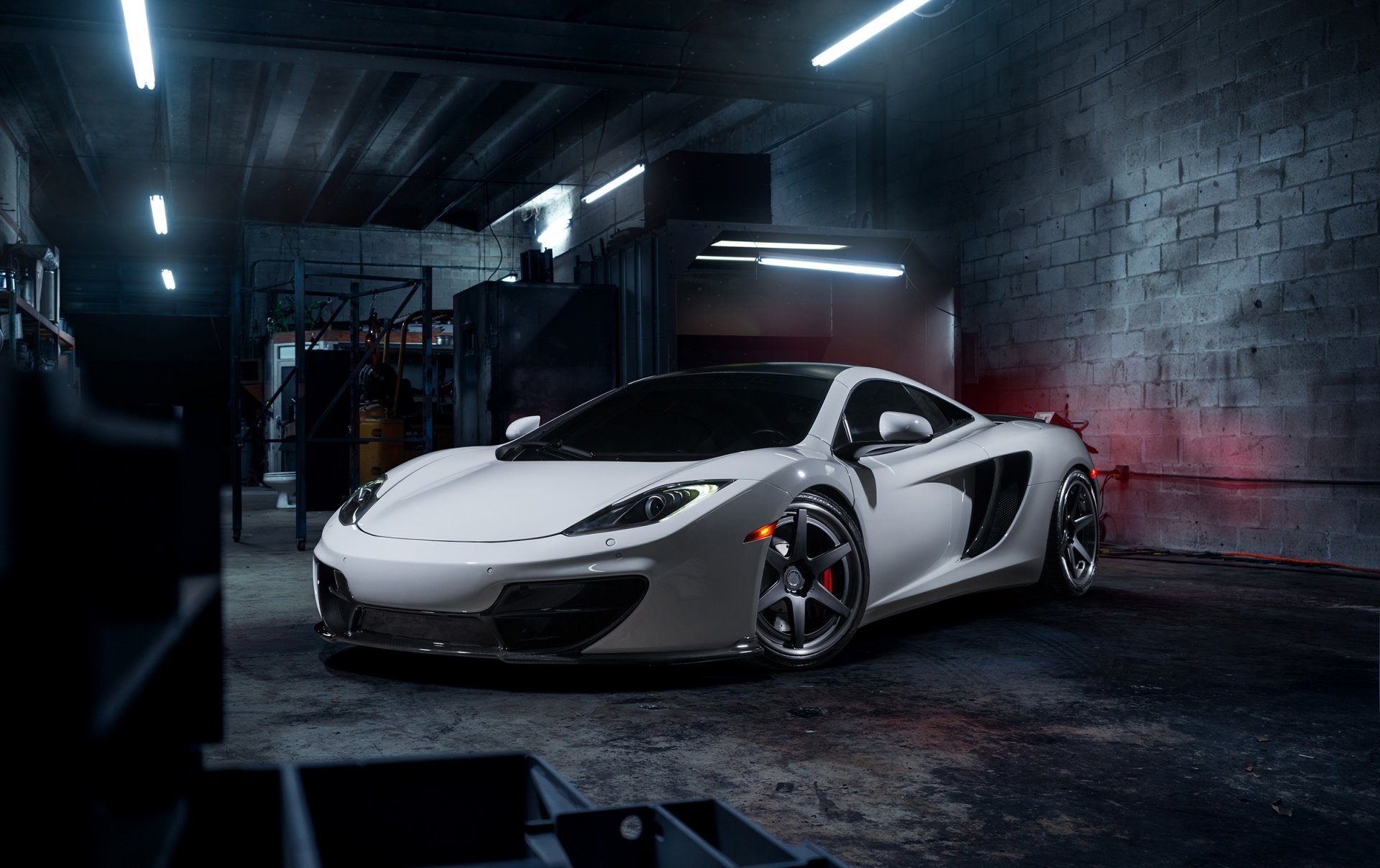 mclaren mp4-12c adv6 ts räder tuning supersportwagen vorne