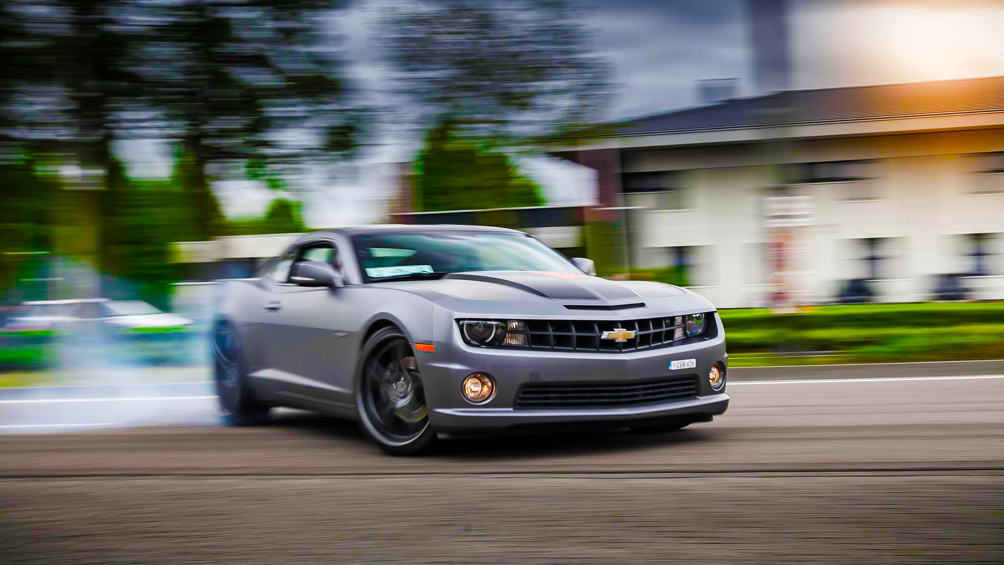 chevrolet camaro ss muscle car drifting skid sun