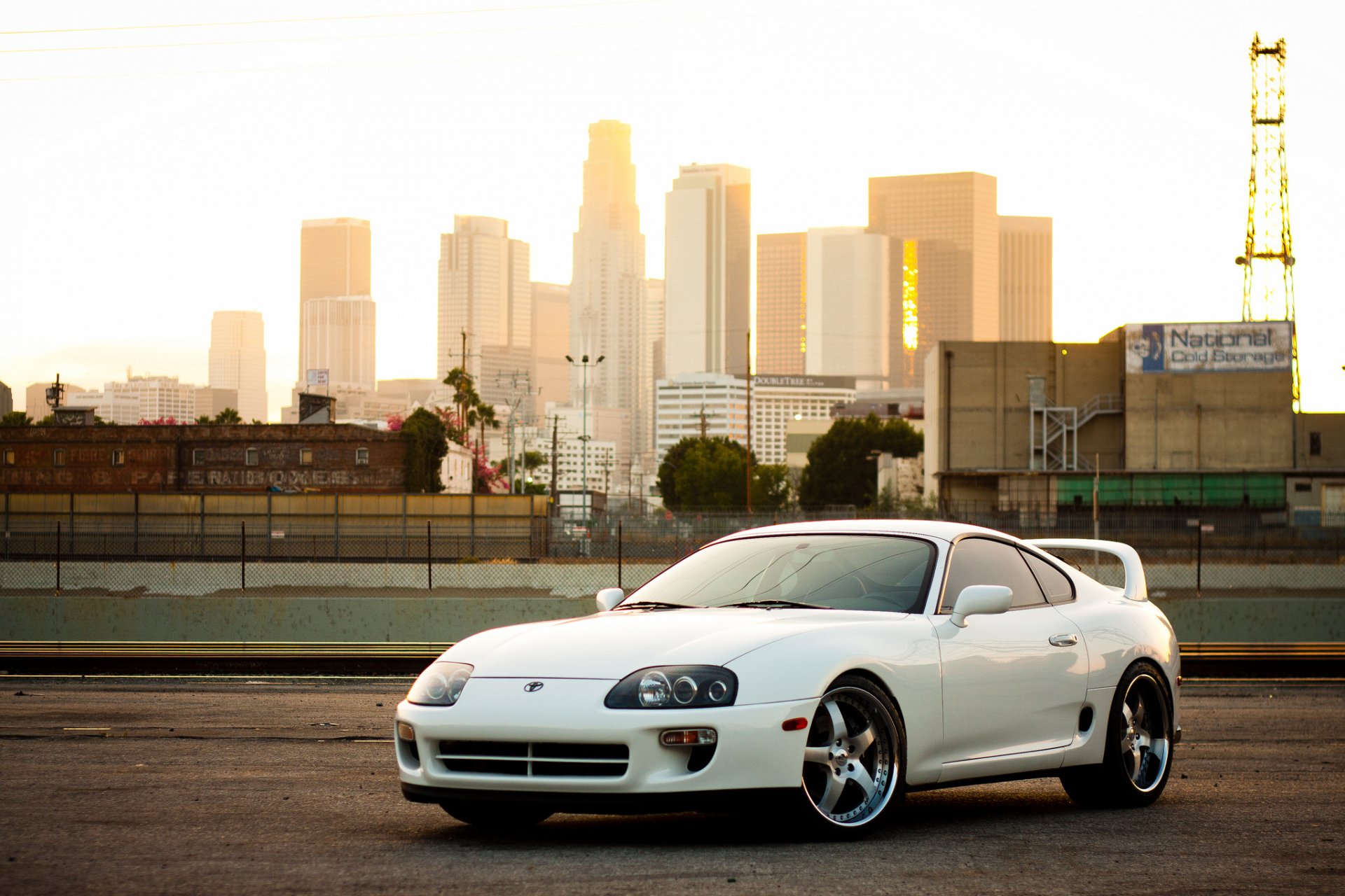 toyota oben weiß eisenbahn toyota supra weiß eisenbahn stadt