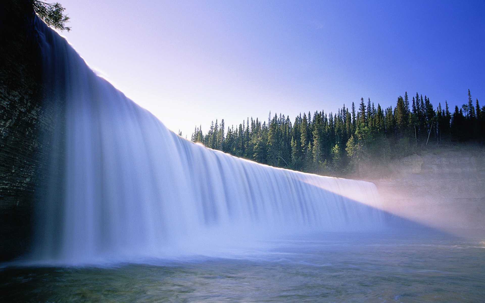 cascade eau nature instant montagnes forêt humeur