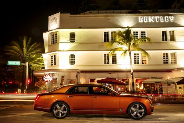 Auto bentley mulsanne mulsanne orange