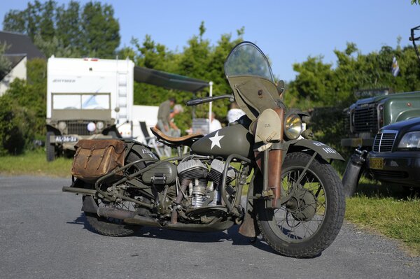 Una vieja moto de la segunda guerra mundial