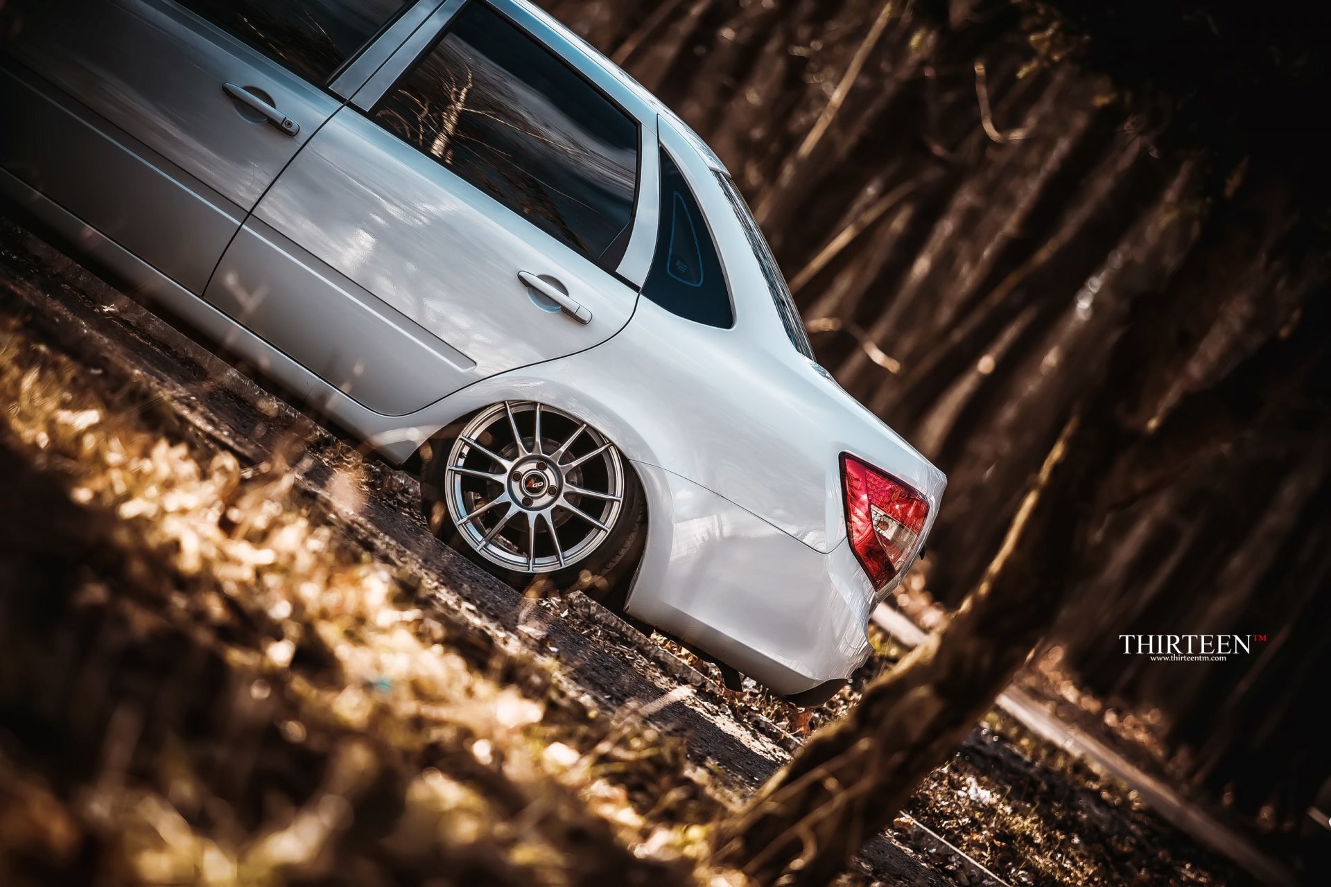 dreizehn fotografie fotograf auto auto vasen lada zuschuss granta landung felgen