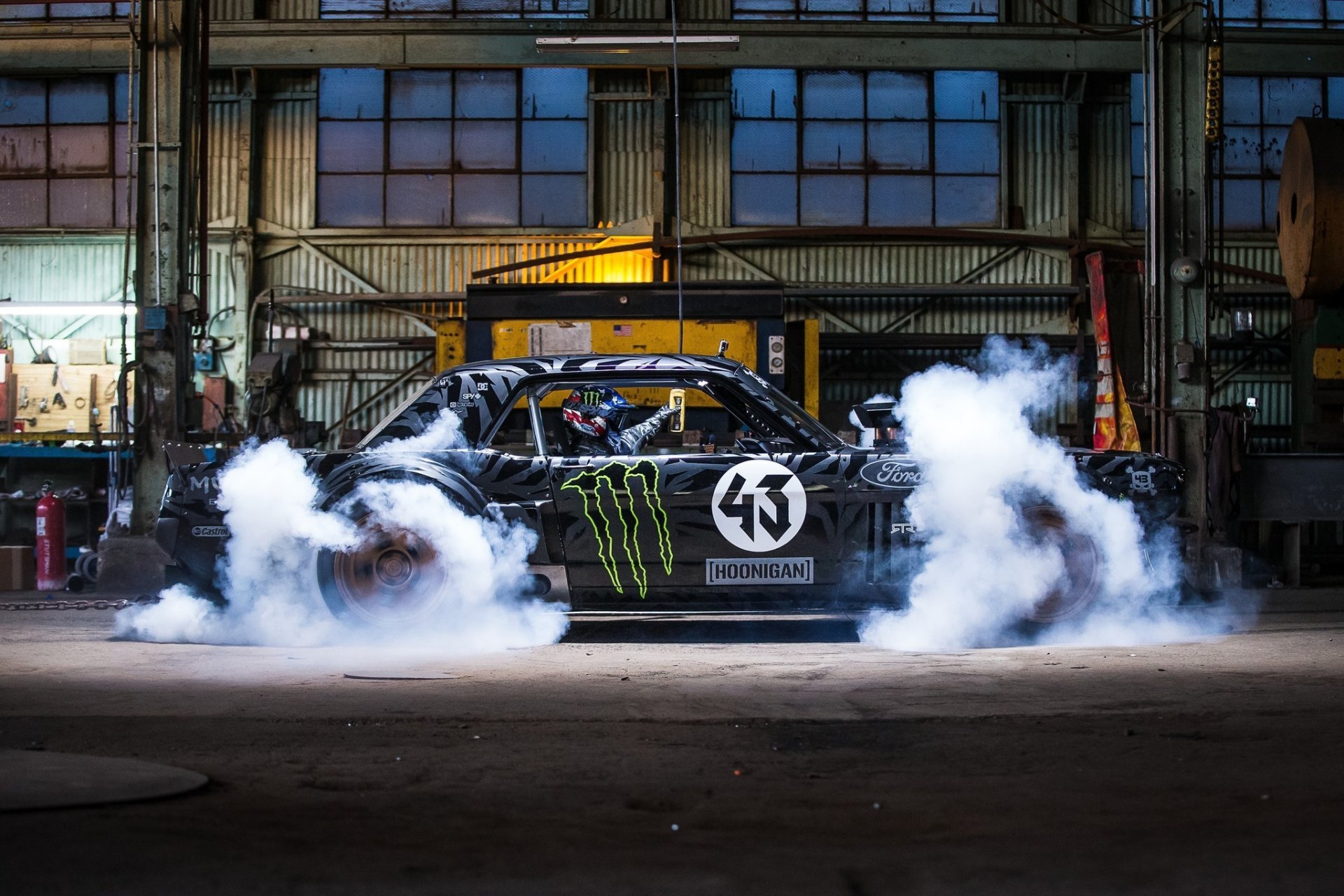 ford mustang rtr 1965 hoonicorn lado humo 845 cv gymkhana siete frente ken bloque