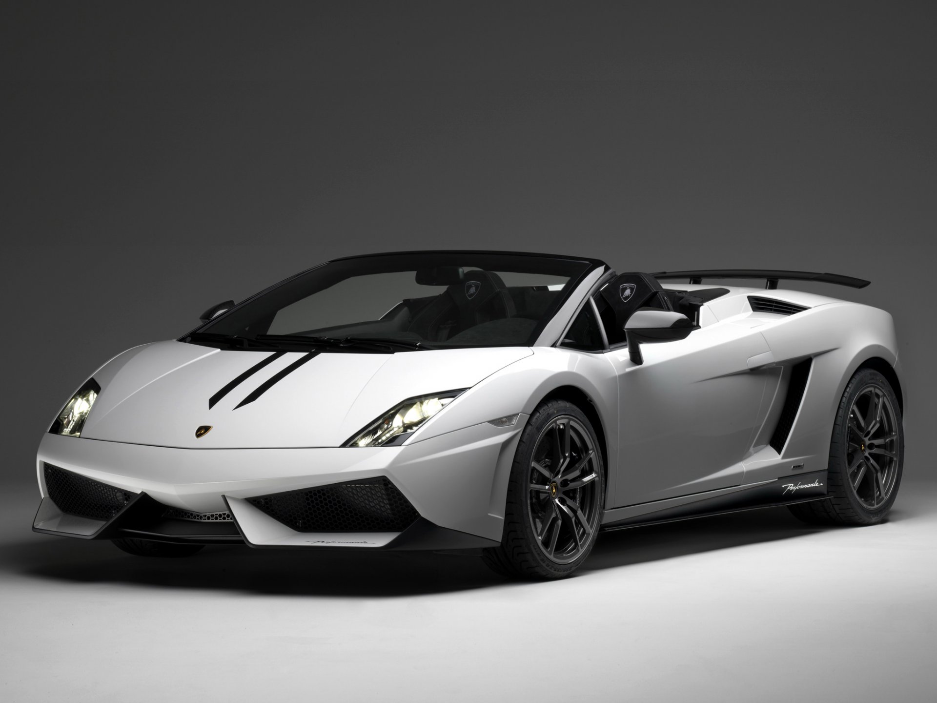 lamborghini gallardo lp570-4 spyder performante machine front white supercar background