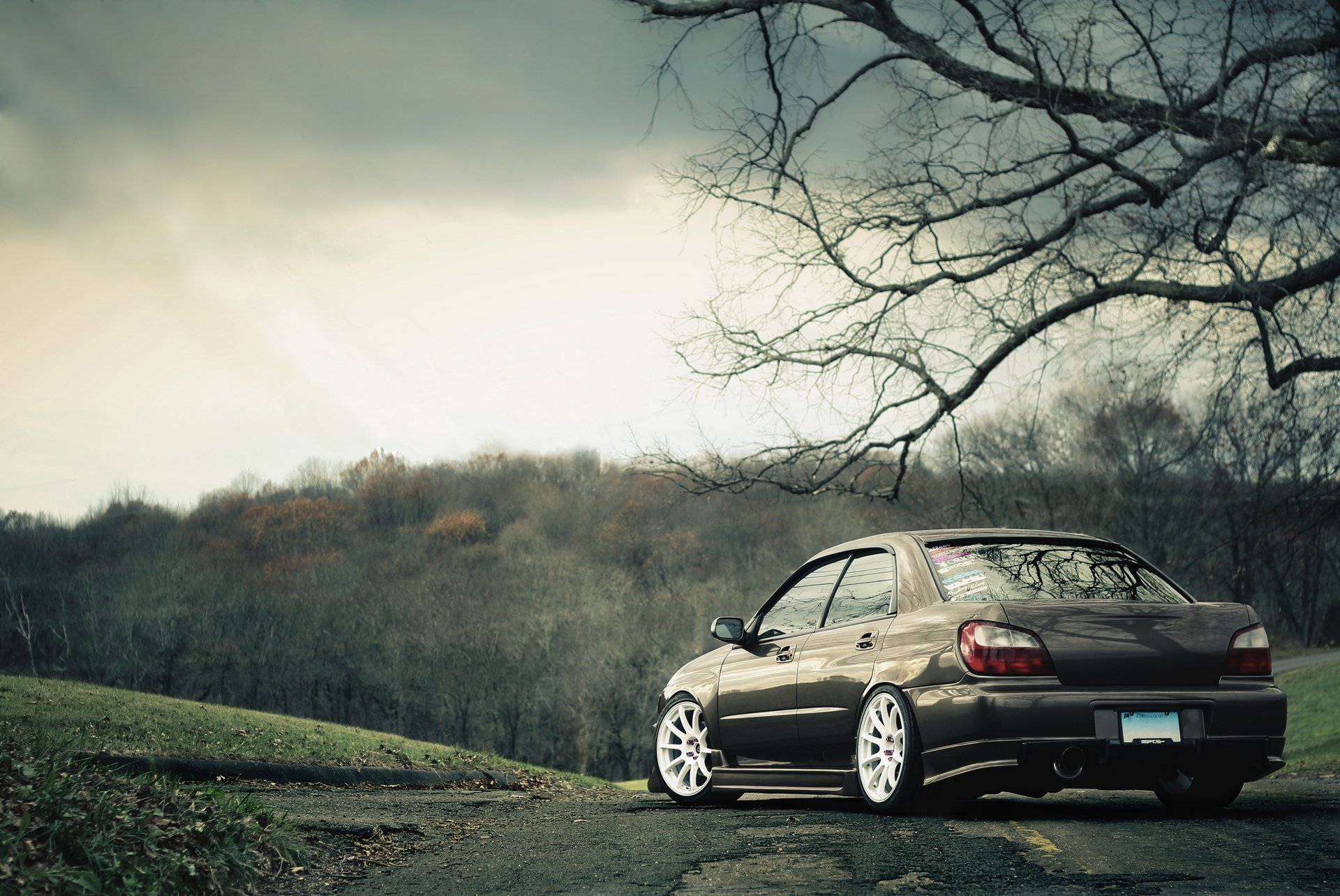 ubaru subaru natur herbst auto straße gold tuning wald landschaft hintergrund himmel autos transport kraftfahrzeuge