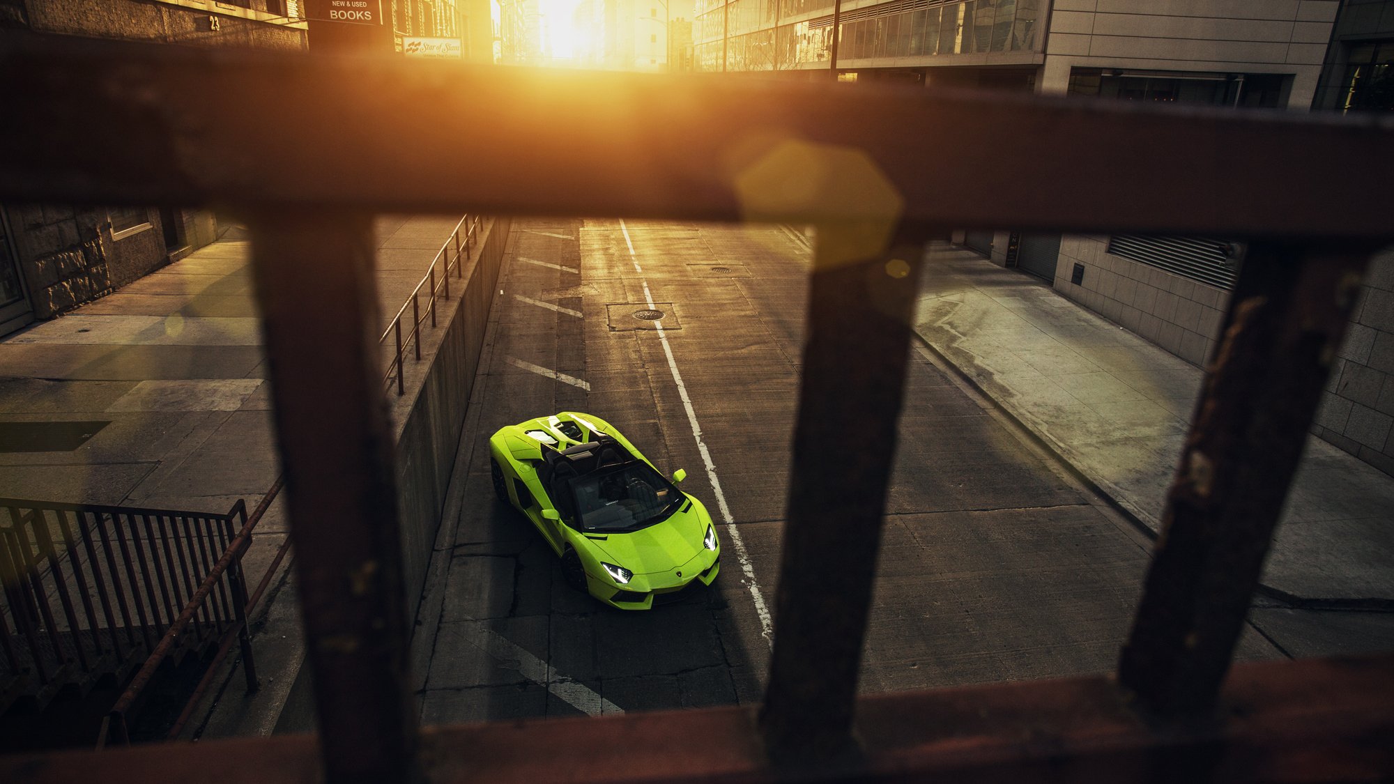 lamborghini aventador lp700-4 roadster zielony supersamochód miasto centrum chicago zachód słońca przód