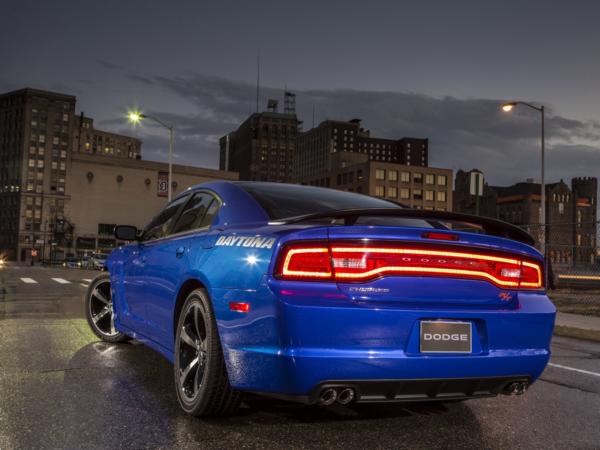 dodge charger r/t daytona back of light stop light