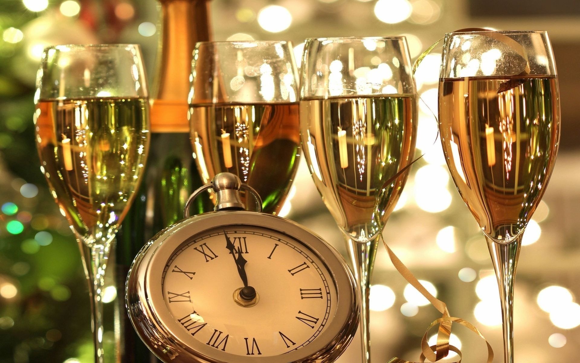 ore mezzanotte champagne bicchieri capodanno bevande vacanze