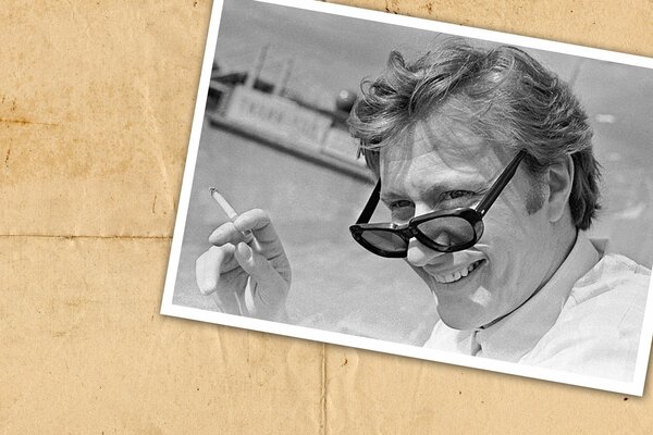 Portrait of actor Andrey Mironov with glasses