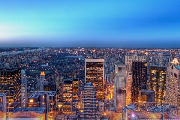 L esthétique des lumières de la nuit de New York