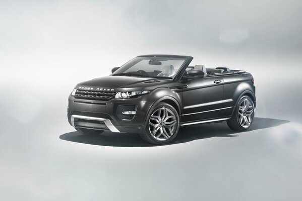 Voiture décapotable range rover pas pour tout le monde