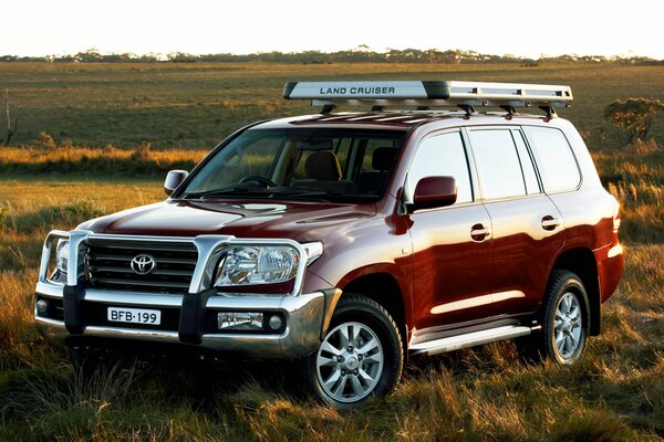 La versión australiana de Toyota como SUV en el campo