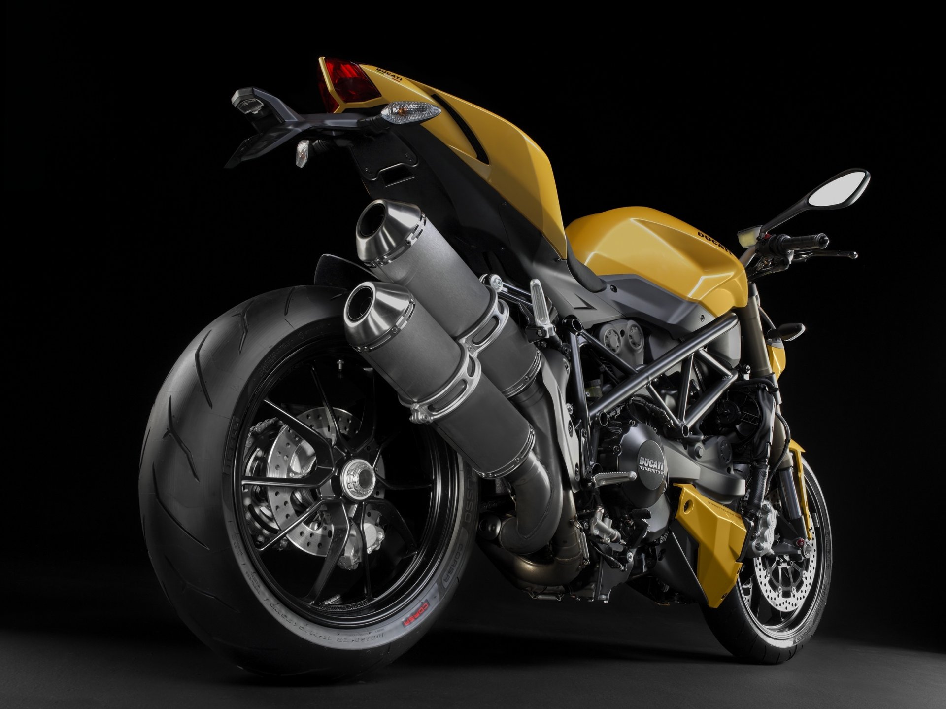 ducati streetfighter 848 moto deportiva streetfighter motocicleta moto oro ducati motobike hi-tech bici de la suciedad mototransporte