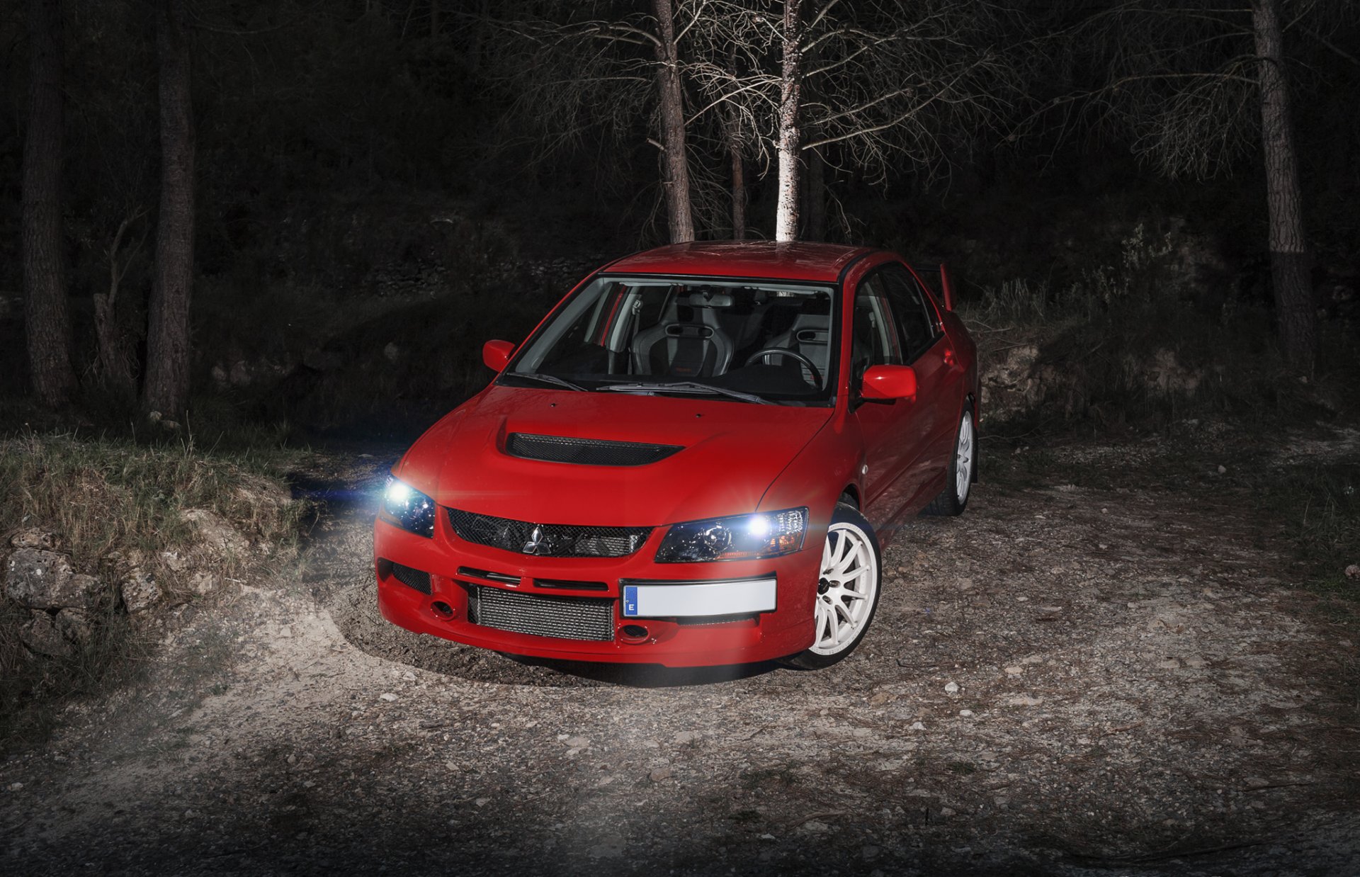 mitsubishi evo ix rot mitsubishi evolutionär rot vor nacht