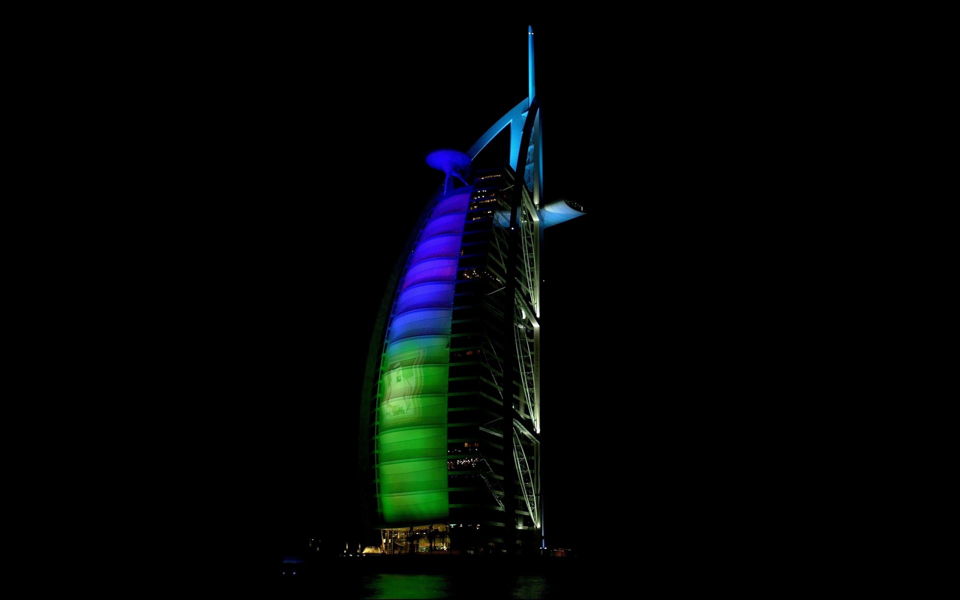 turm dubai nacht