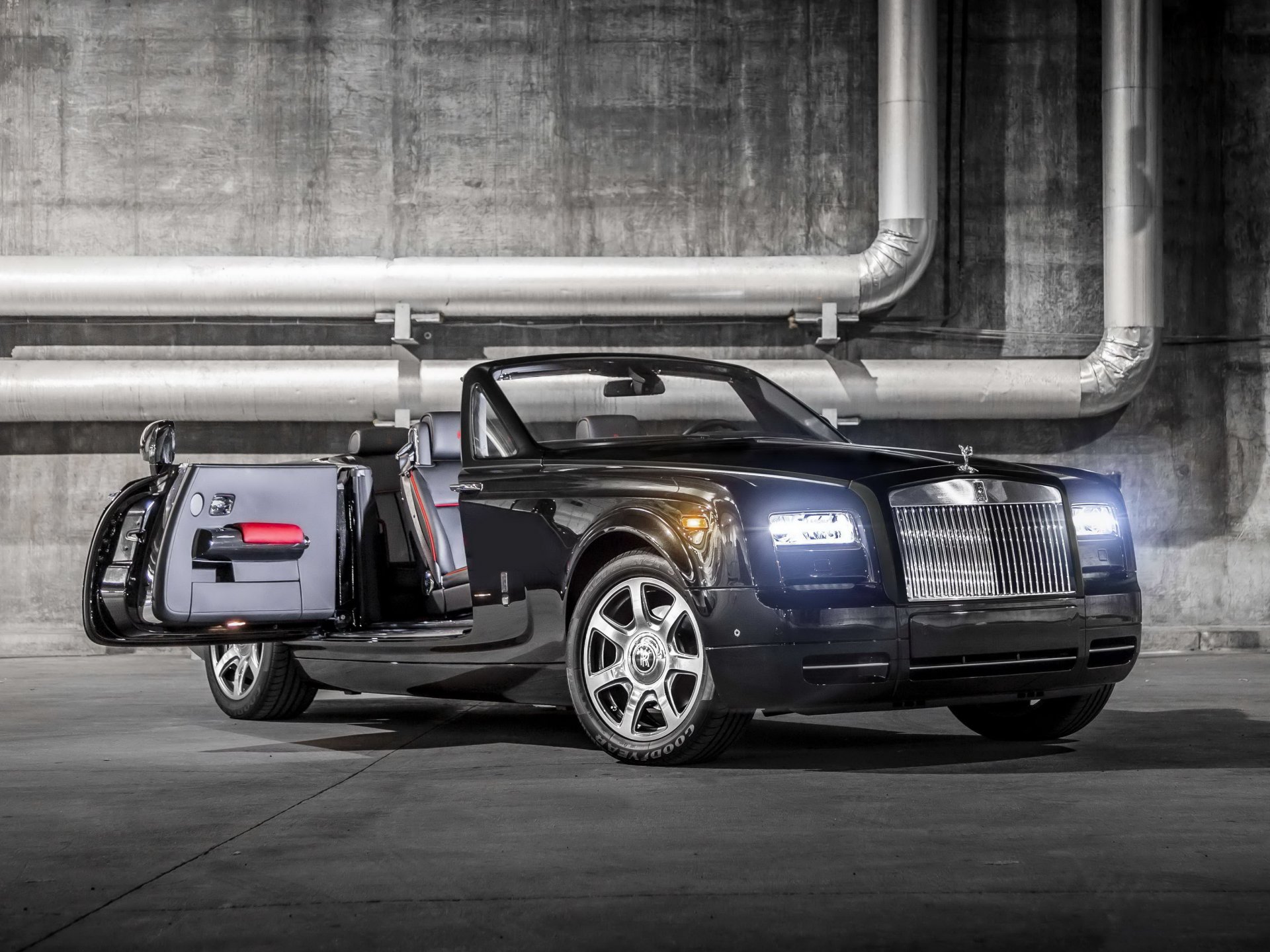 2015 г. rolls-royce phantom drophead купе nighthawk ролс ройс фантом дроп хеад