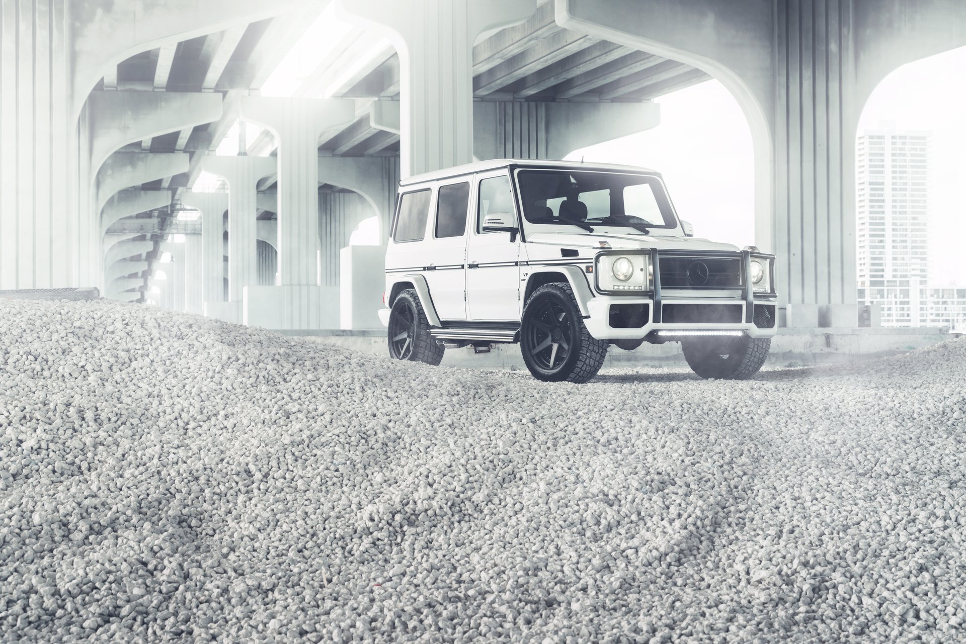 mercedes-benz g-klasse g55 w463 bianco anteriore