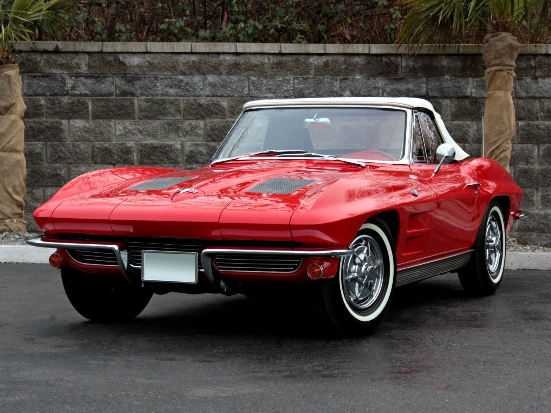 car wallpaper chevrolet corvette sting ray red 1963 wallpaper chevrolet red beautiful car