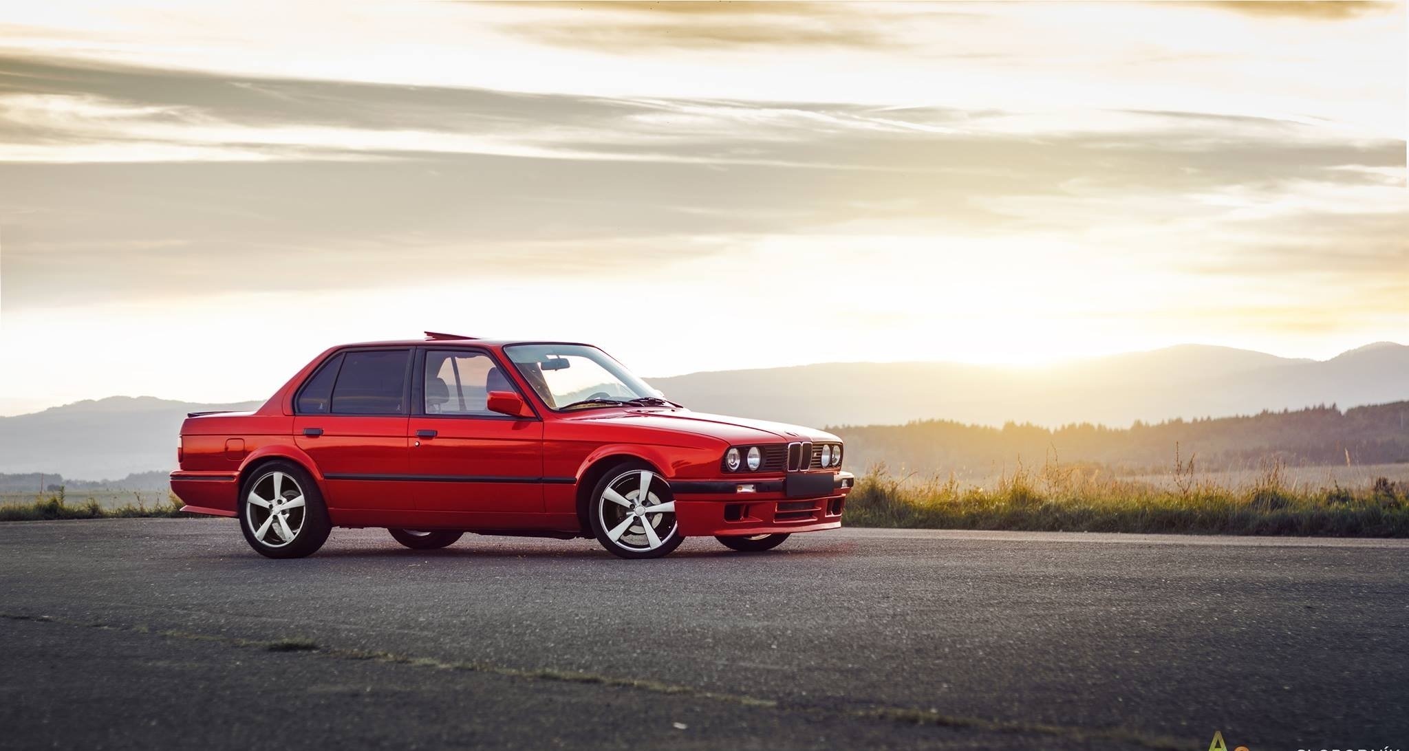 bmw e30 m3 czerwone słońce zachód słońca