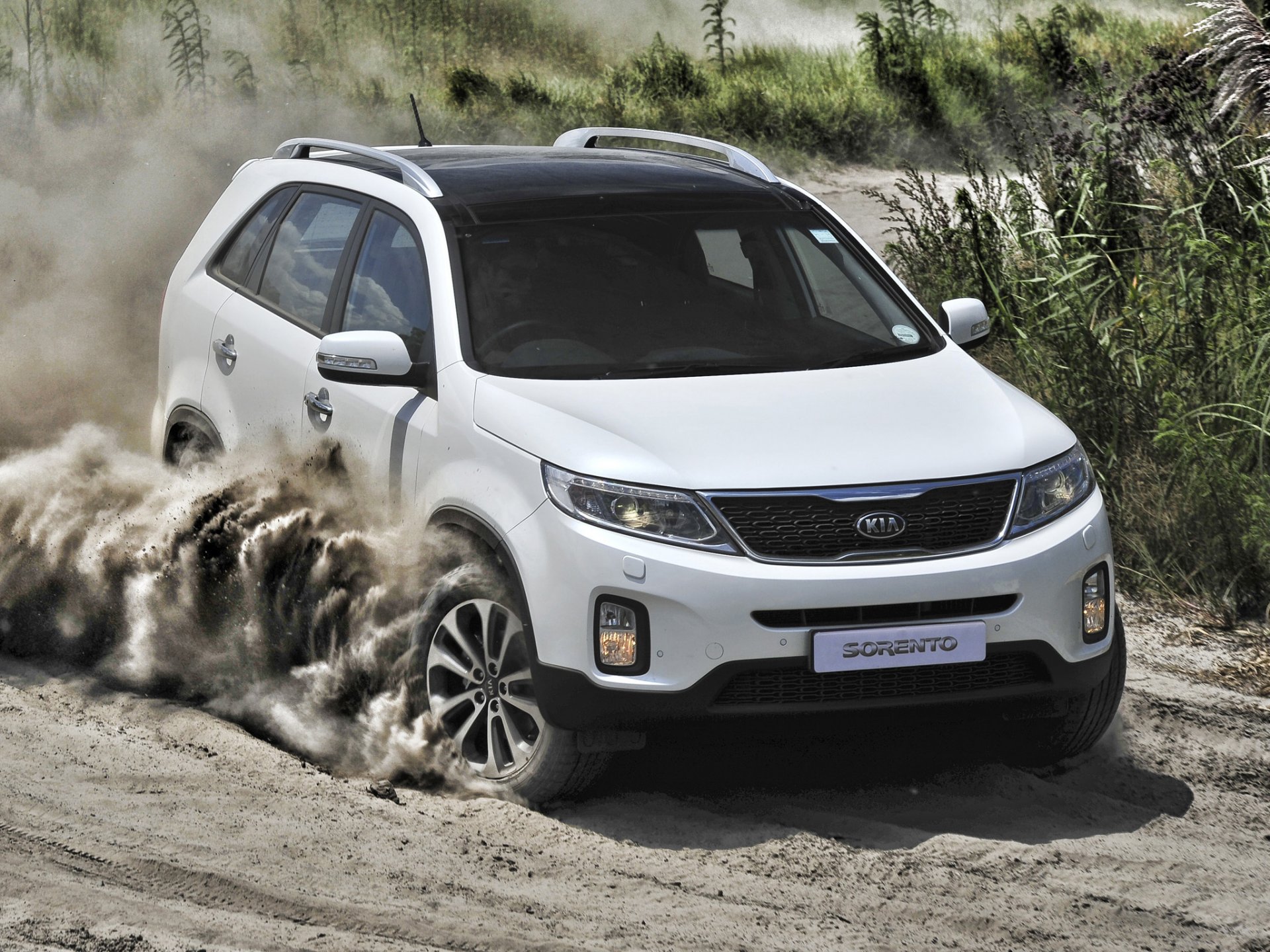 kia sorento polvere terra ruote slittamento