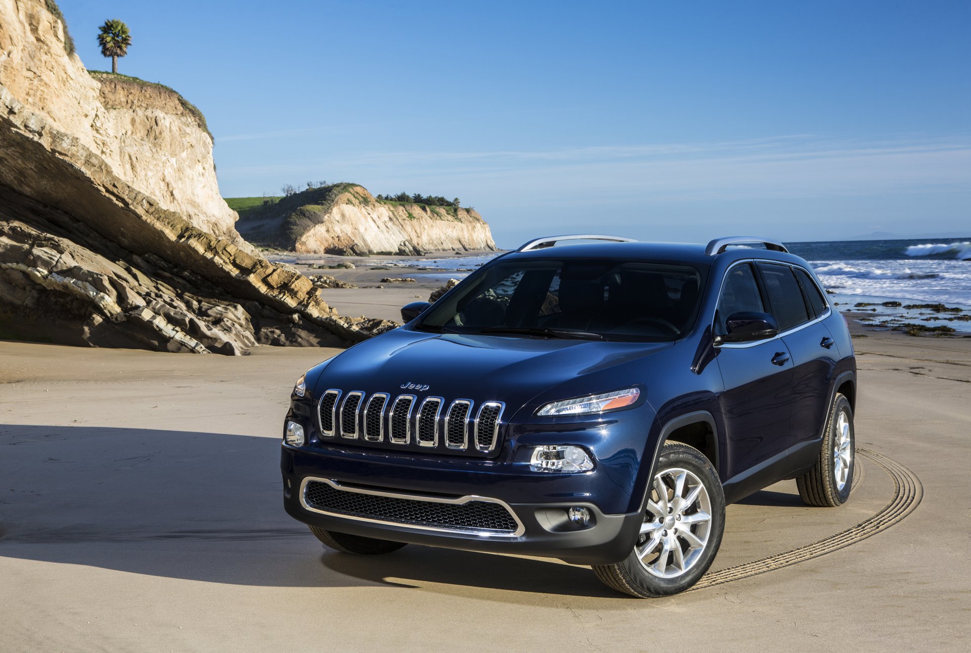 море берег jeep cherokee limited следы тень