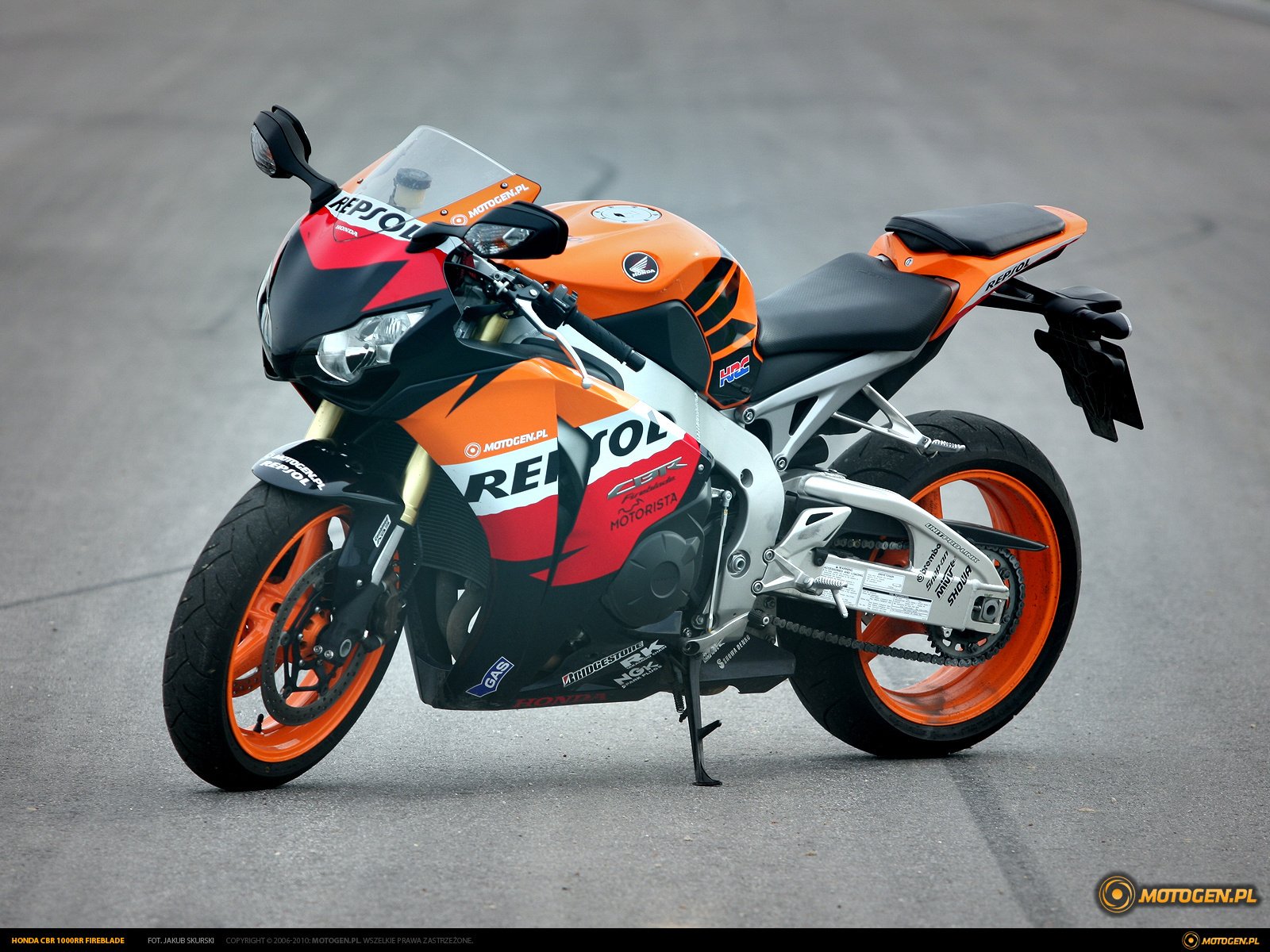 honda cbr1000 fireblade repsol honda fireblade sportbike moto moto motobike hi-tech dirt bike mototransport