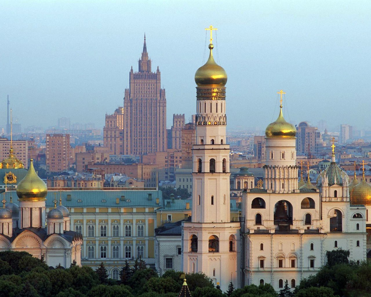 Вид на Москву с колокольни Ивана Великого